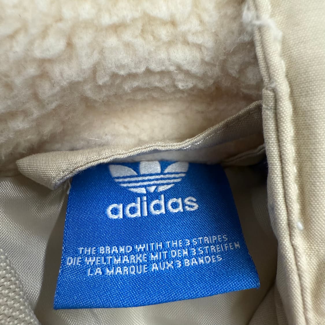 아디다스 흰검 크림 패딩 90 상품이미지5