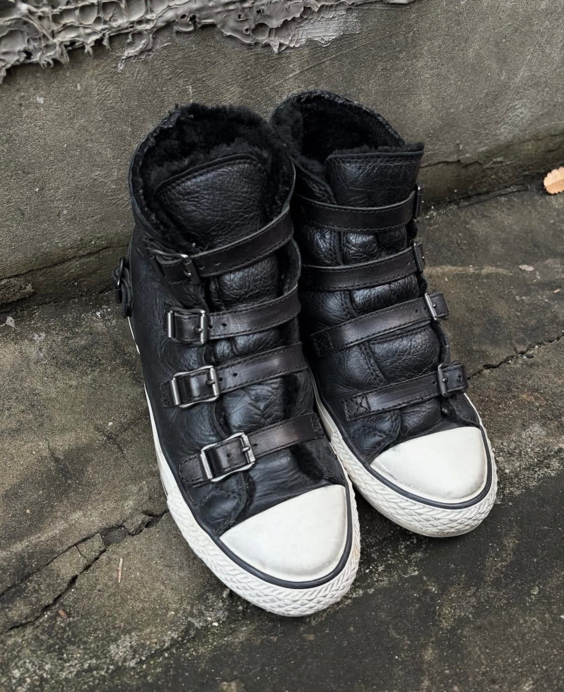 Ash Fur Detail Buckle Shoes 상품이미지2