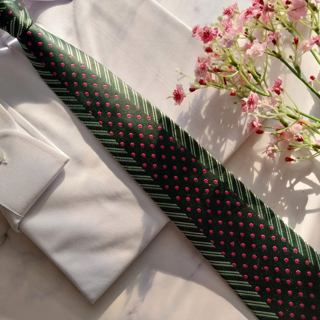 엠씨엠 실크 도트 스트라이프 자수 넥타이 7.9cm A+등급 K1945
 상품이미지4