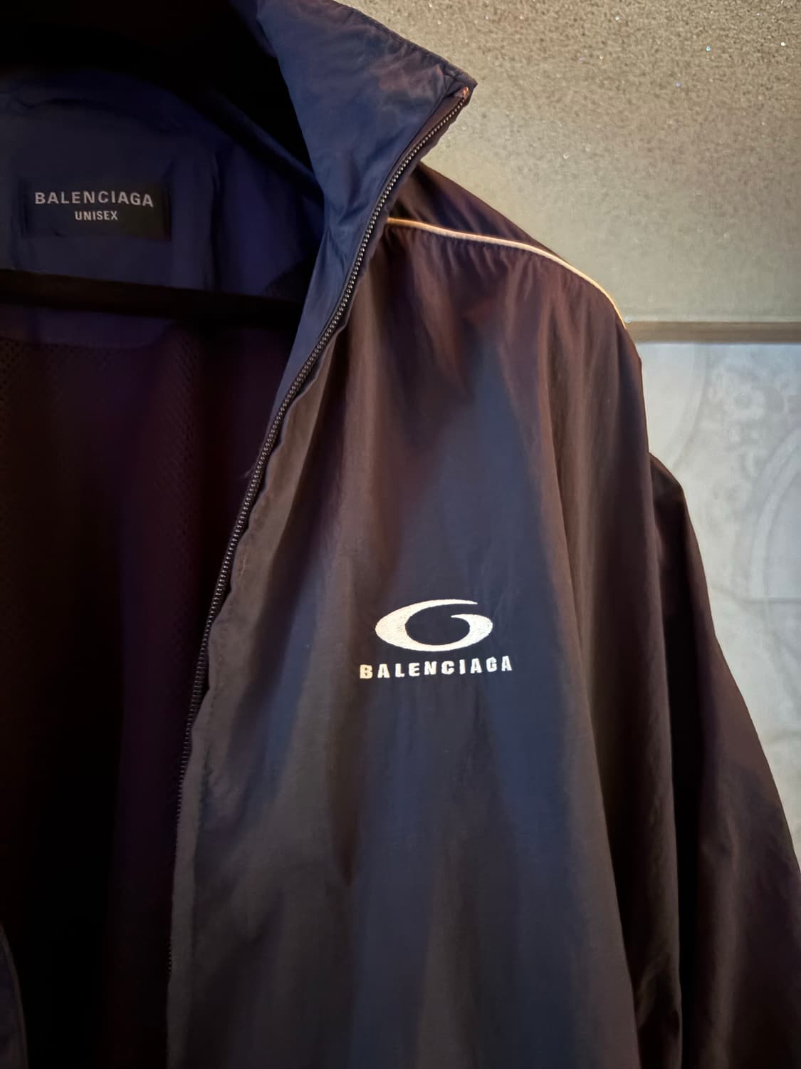 발렌시아가 루프 스포츠 아이콘 라지 트랙수트 자켓 네이비 블루 겨울 24 상품이미지3