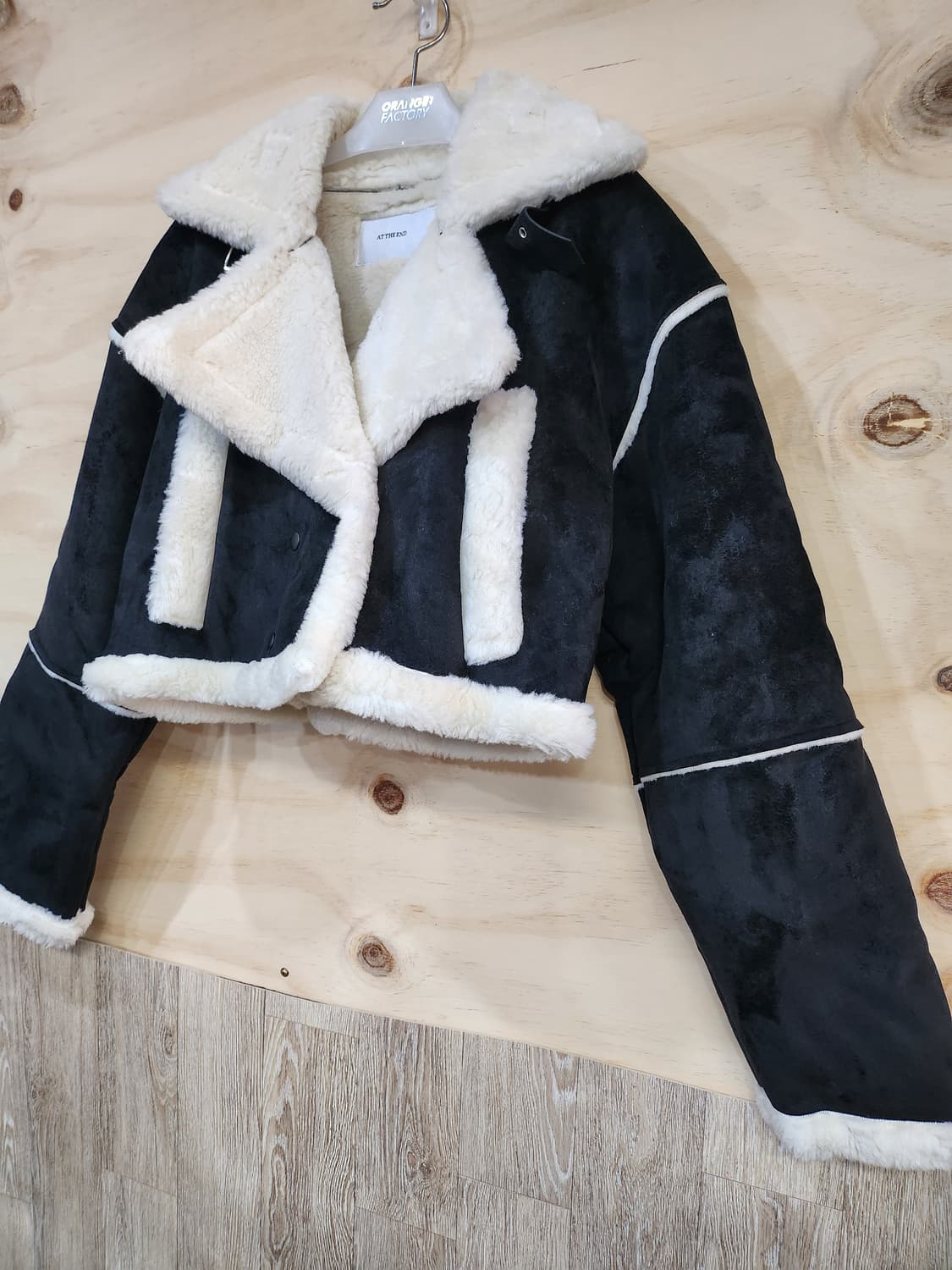 639) at the end 크롭 무스탕 자켓 상품이미지3