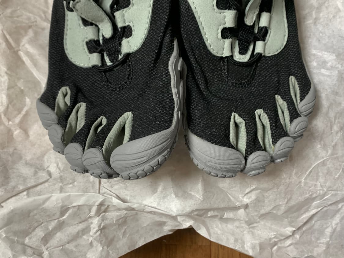 비브람 파이브핑거스 v-run retro black/grey 상품이미지5