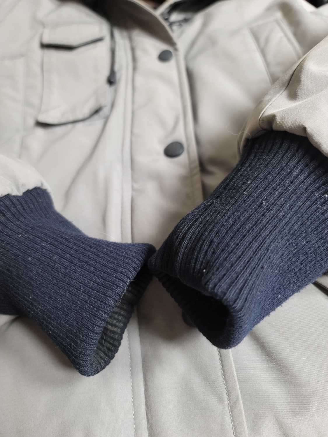 스케쳐스 덕다운 리얼라쿤퍼 봄버 90표기 95정사이즈 상태굿

 상품이미지8