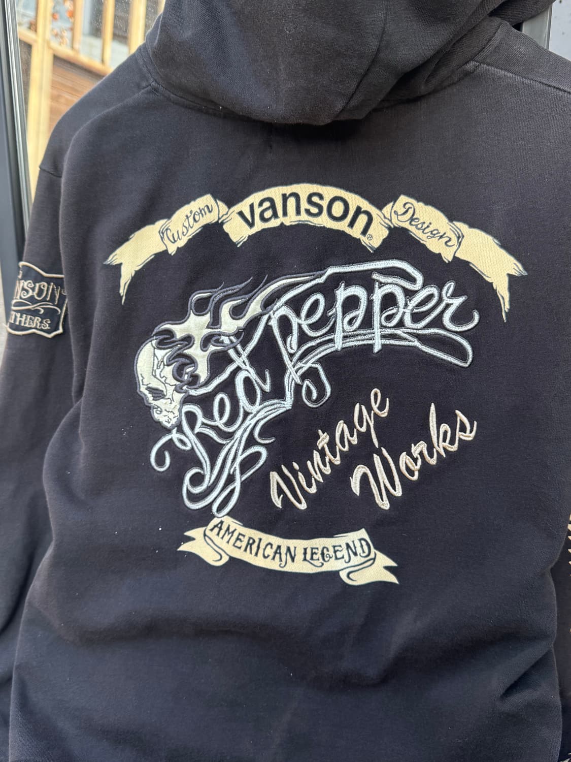 밴슨레더 x 레드페퍼 본 레터링 후드집업 상품이미지2