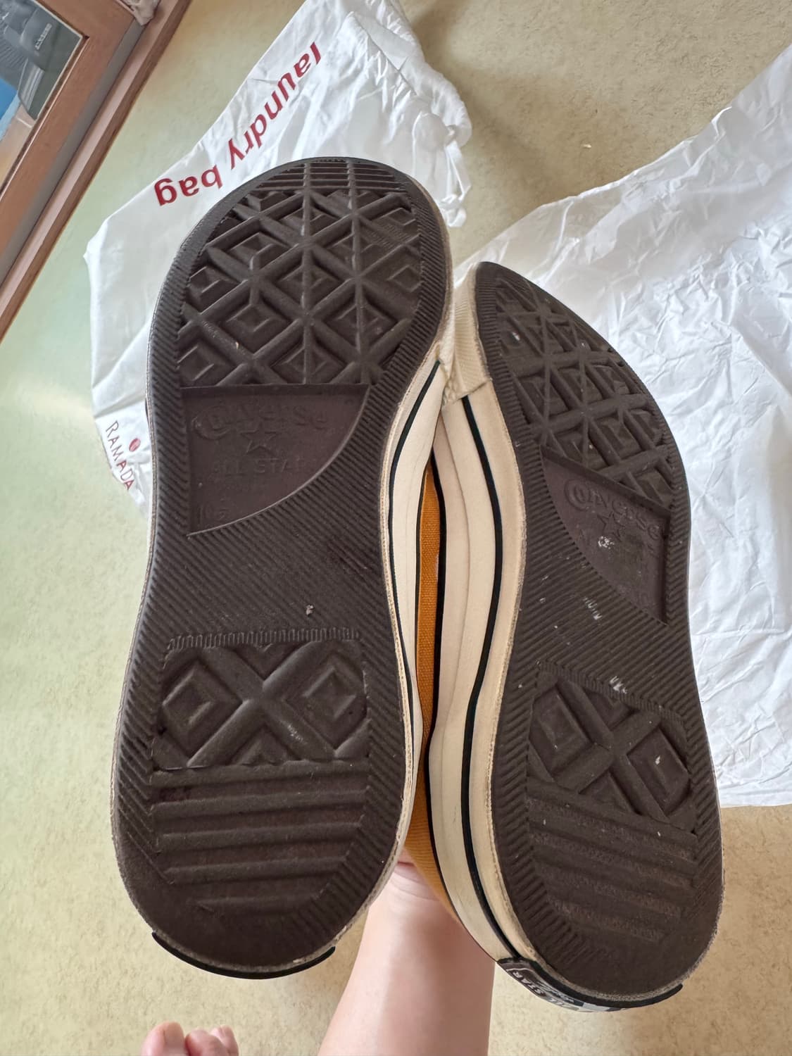 컨버스 척테일러 70 하이 옐로우 290 판매합니다! 상품이미지4