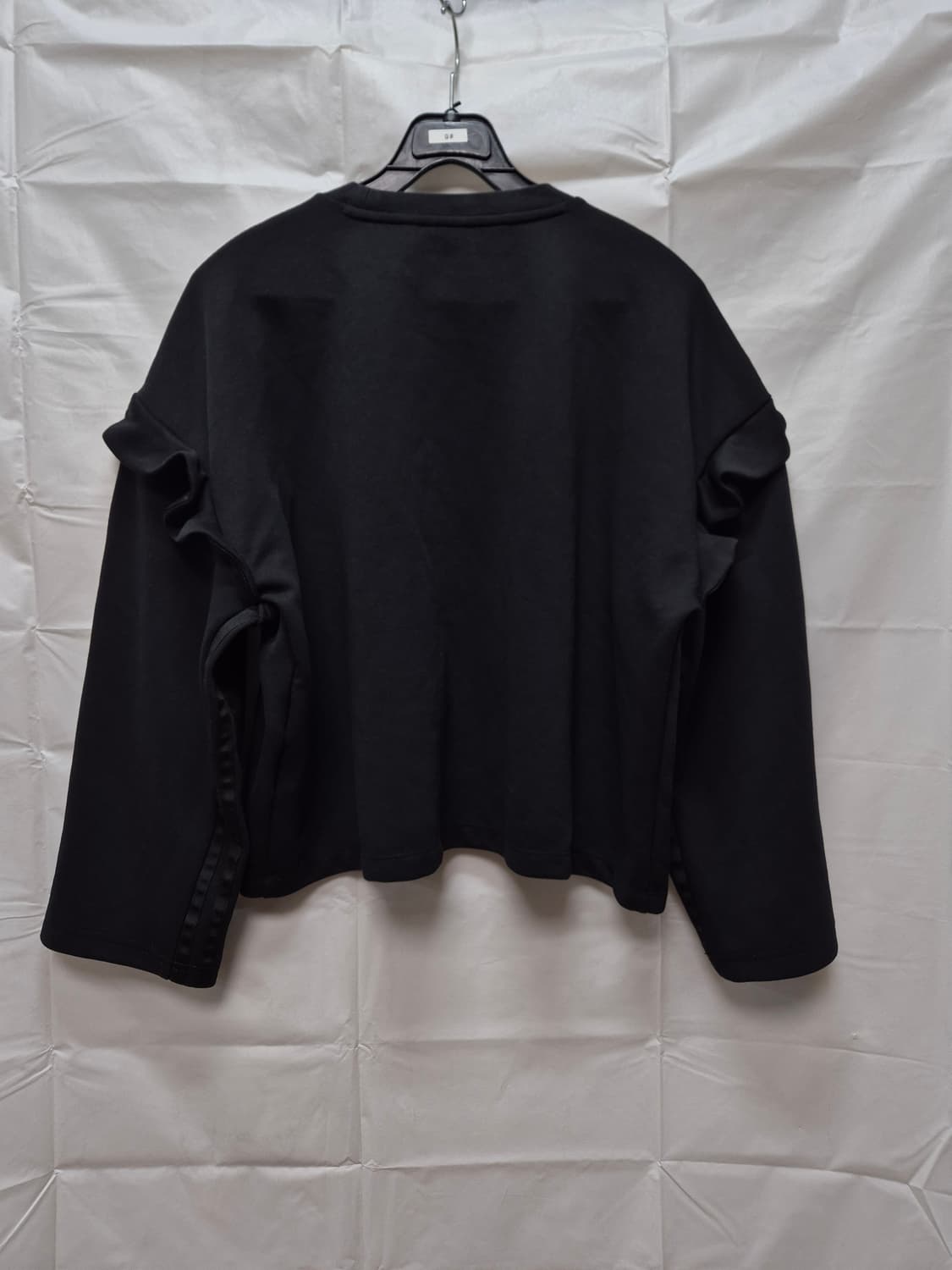 아디다스 크롭맨투맨  상품이미지4