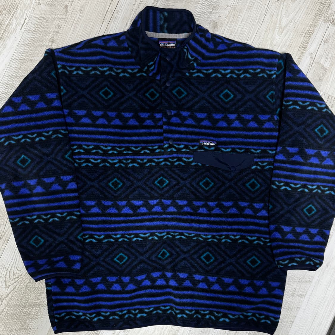 파타고니아 신칠라 아즈텍 패턴 XL사이즈(110) 상품이미지1