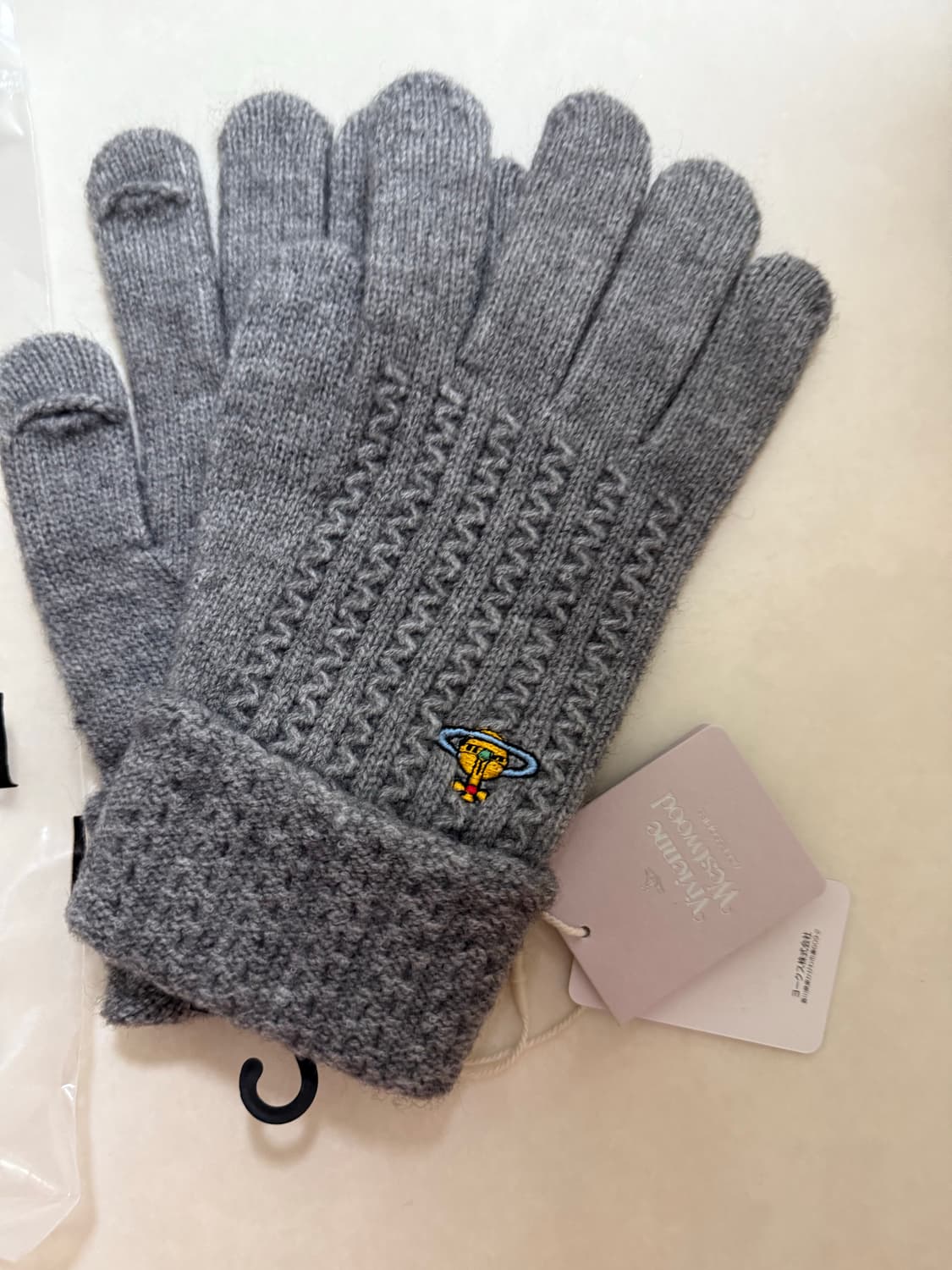 비비안 웨스트우드 니트 장갑 새상품 (그레이) 상품이미지2