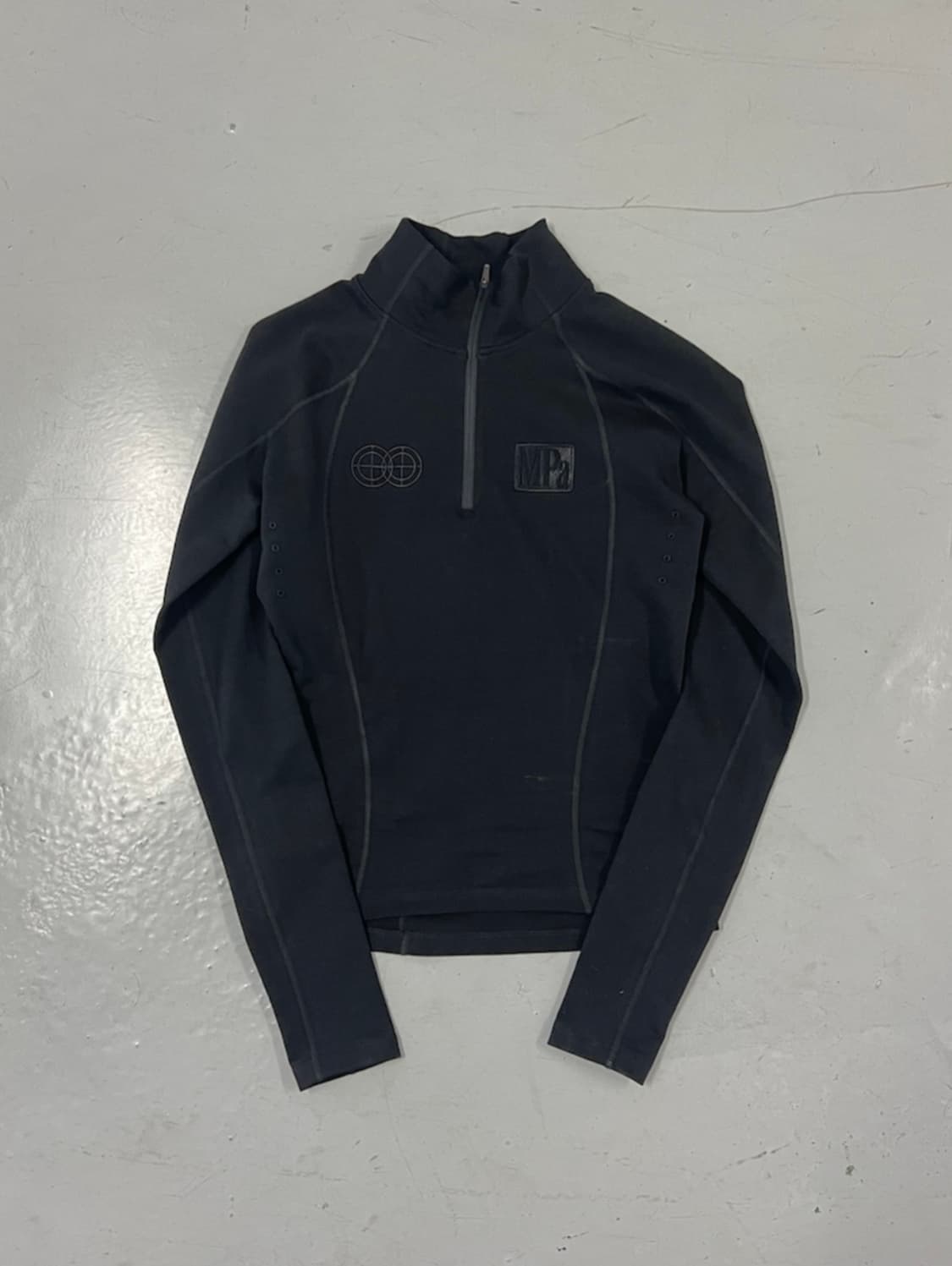 플라스틱 프로덕트 하프집업 상품이미지2