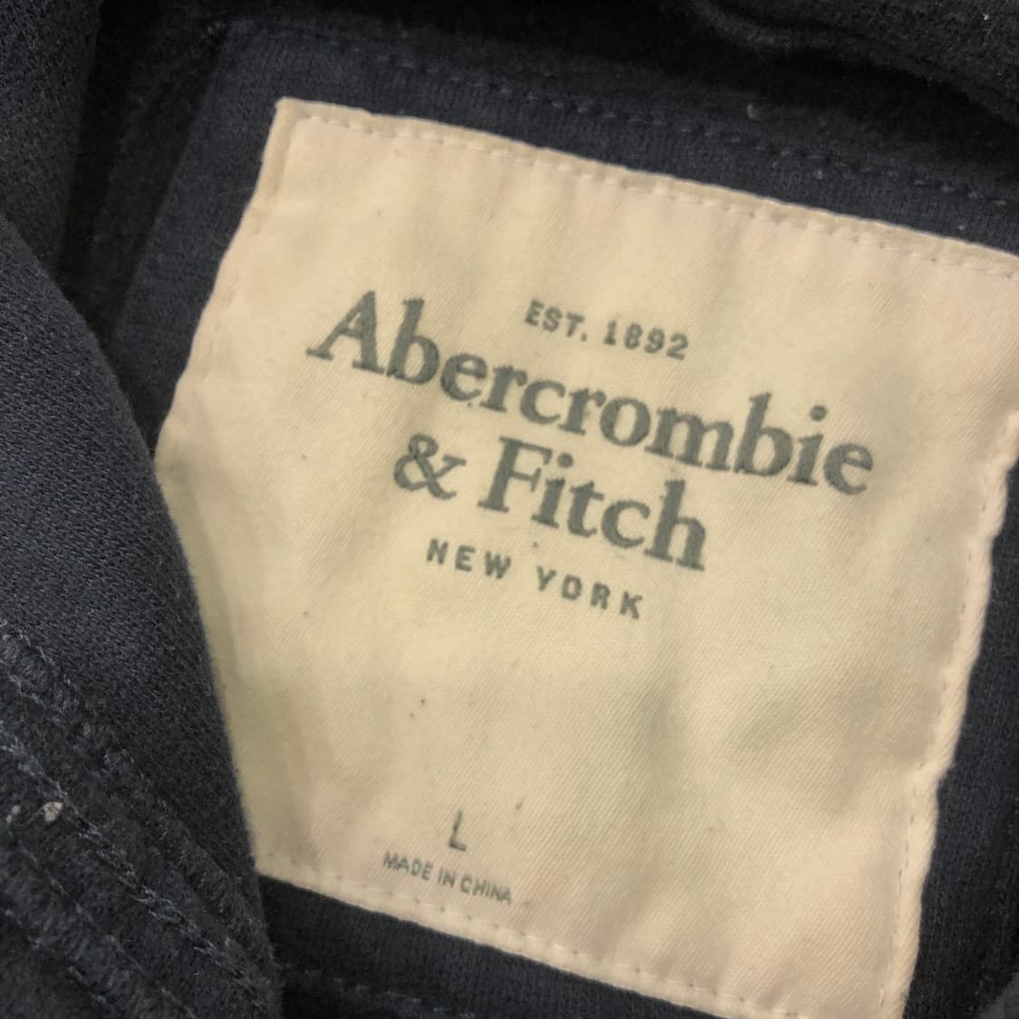 L 아베크롬비 네이비 후드티 상품이미지3