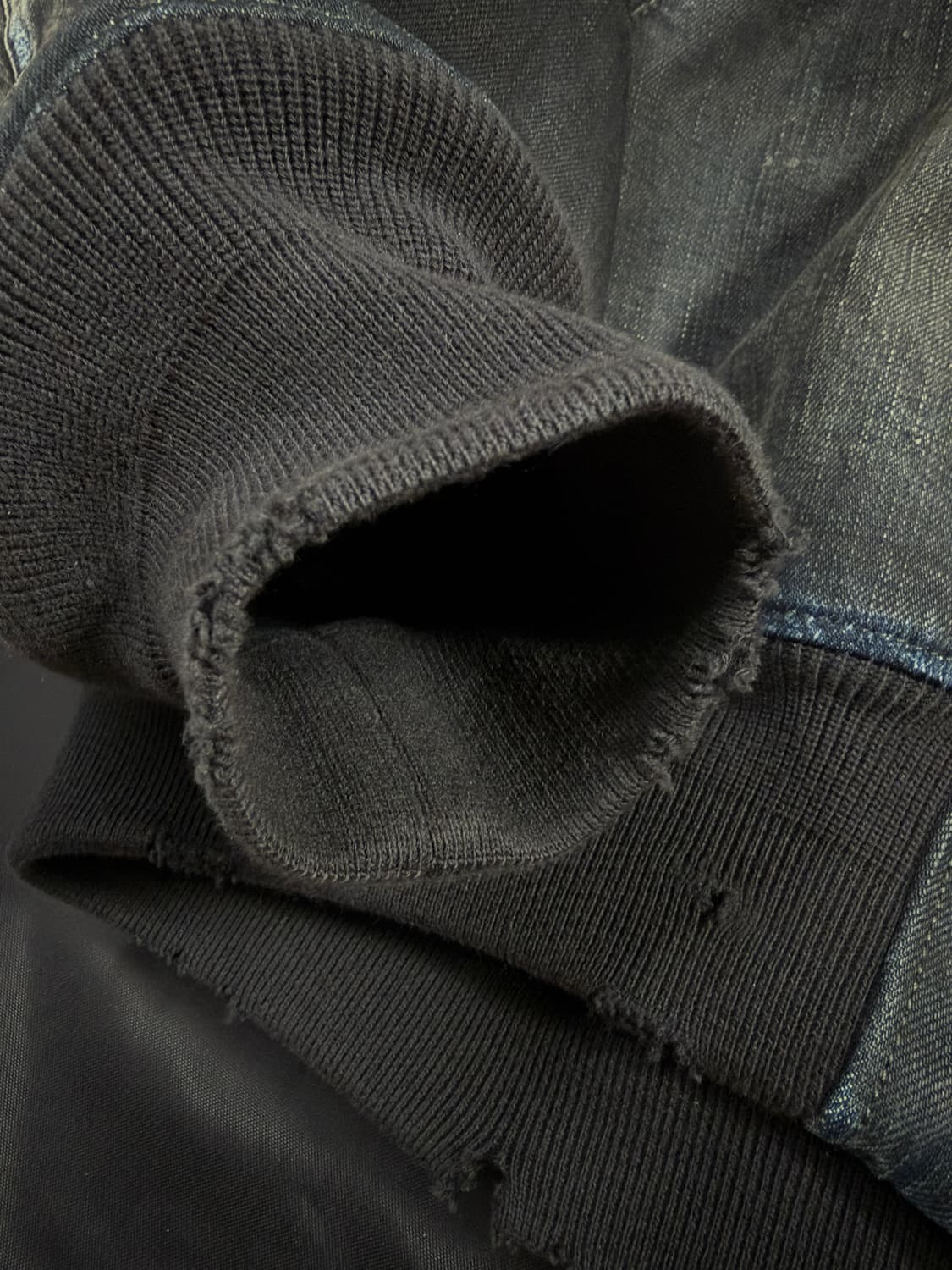 [XS]발렌시아가 데님 봄버 25ss 국내 매장판 상품이미지7