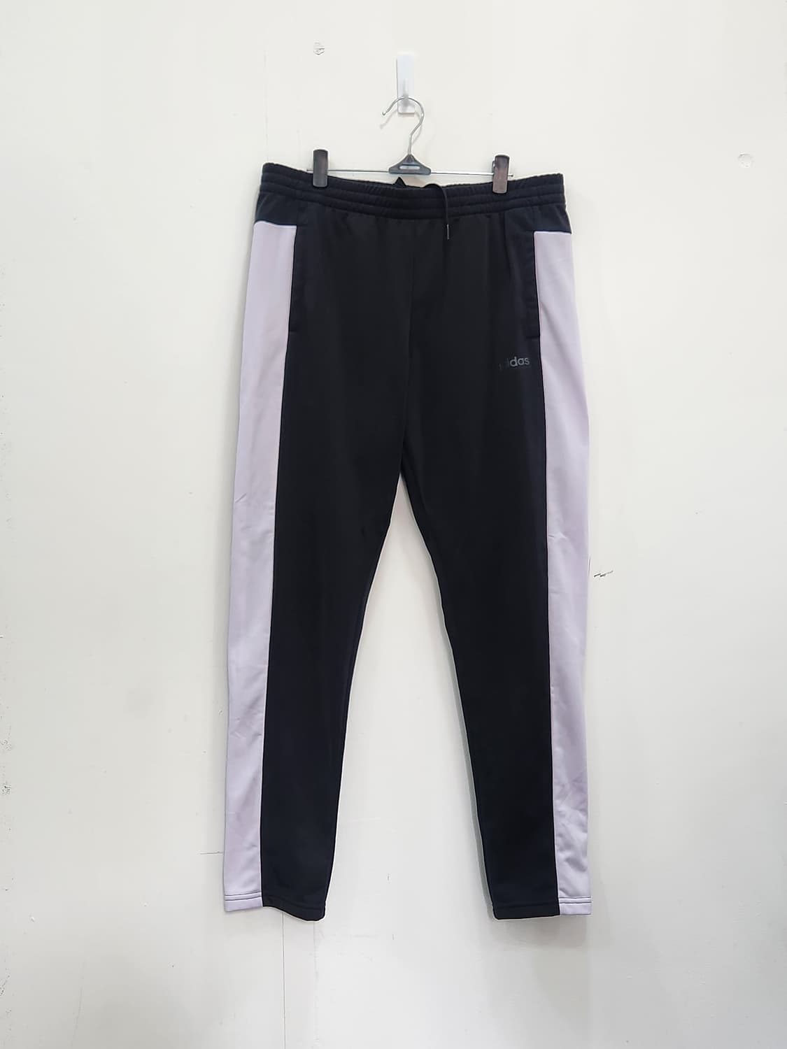 [L] 아디다스 남성 트레이닝 바지 L 블랙라벤더 트랙팬츠 상품이미지1