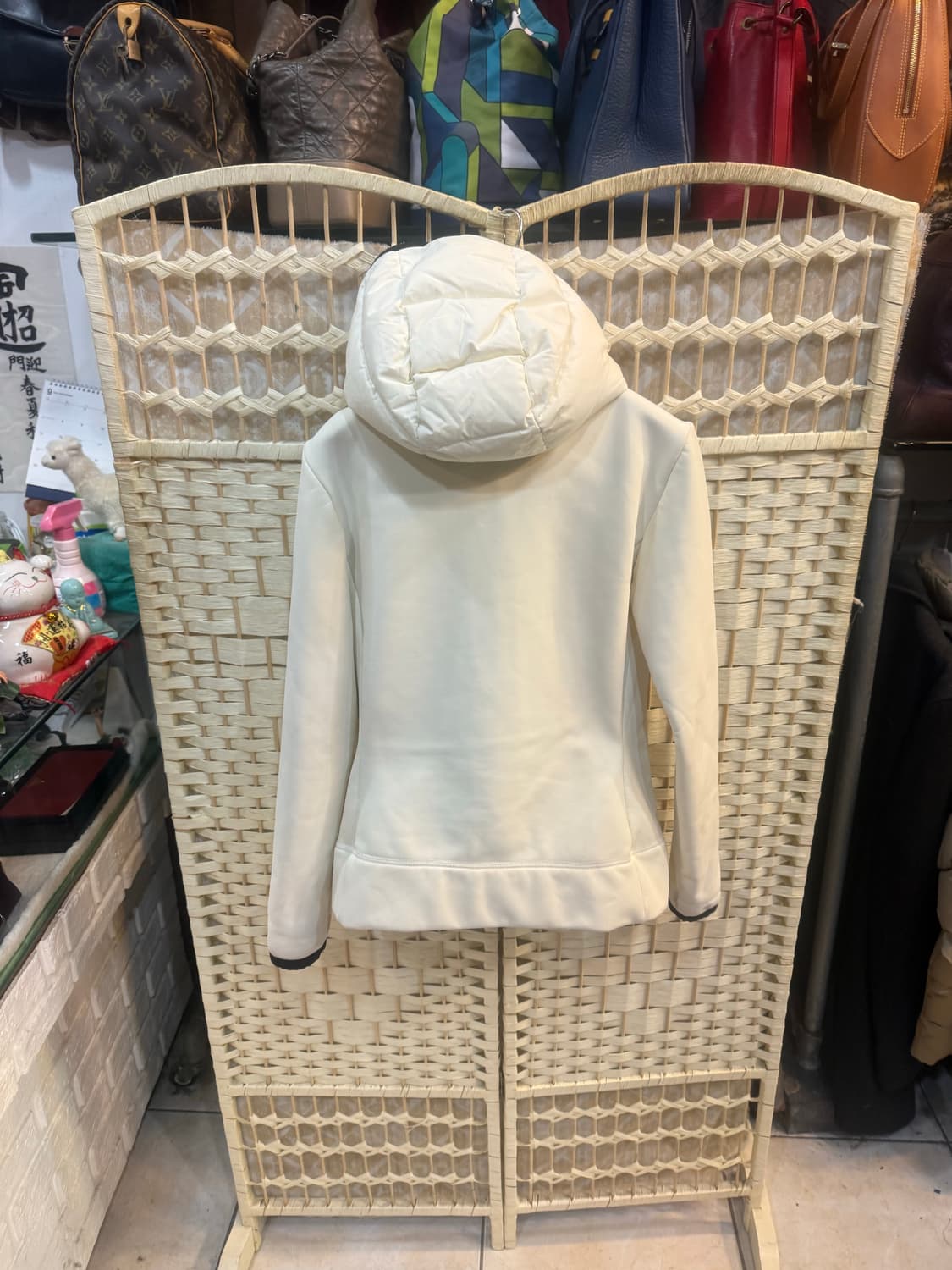 44 정품 몽클레어 그렉노블 패딩 팝니다 상품이미지8