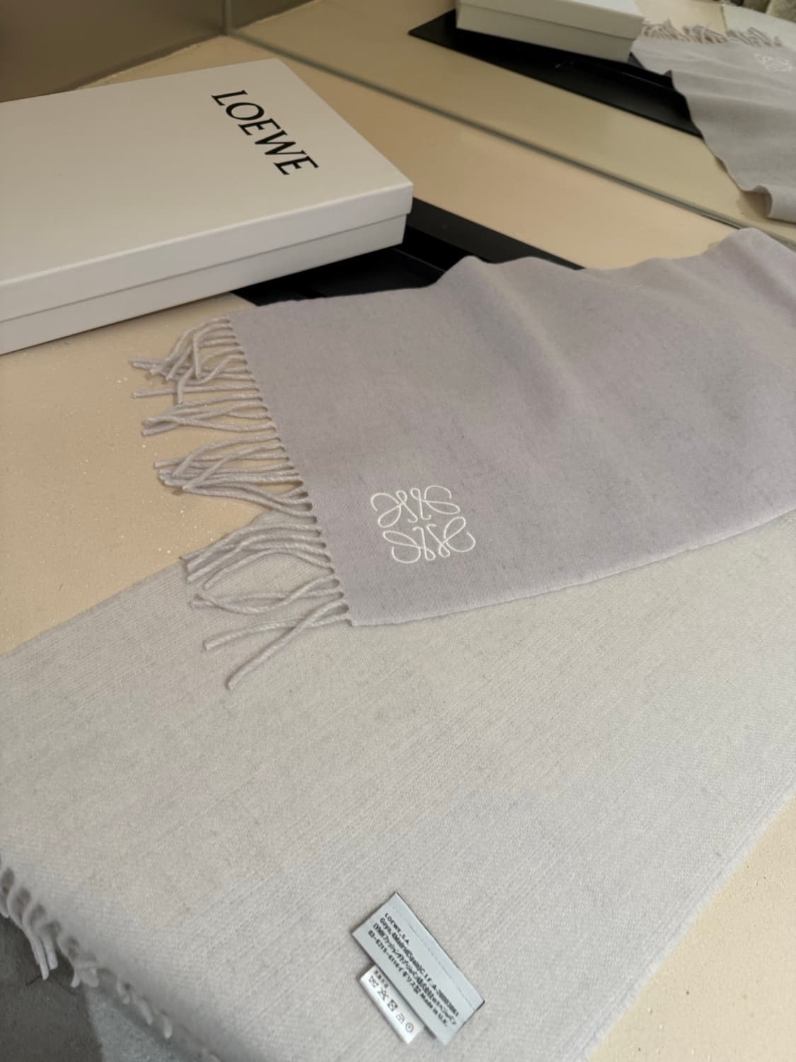 버버리 양면 머플러 램스울 100% 추동 단품
 상품이미지4