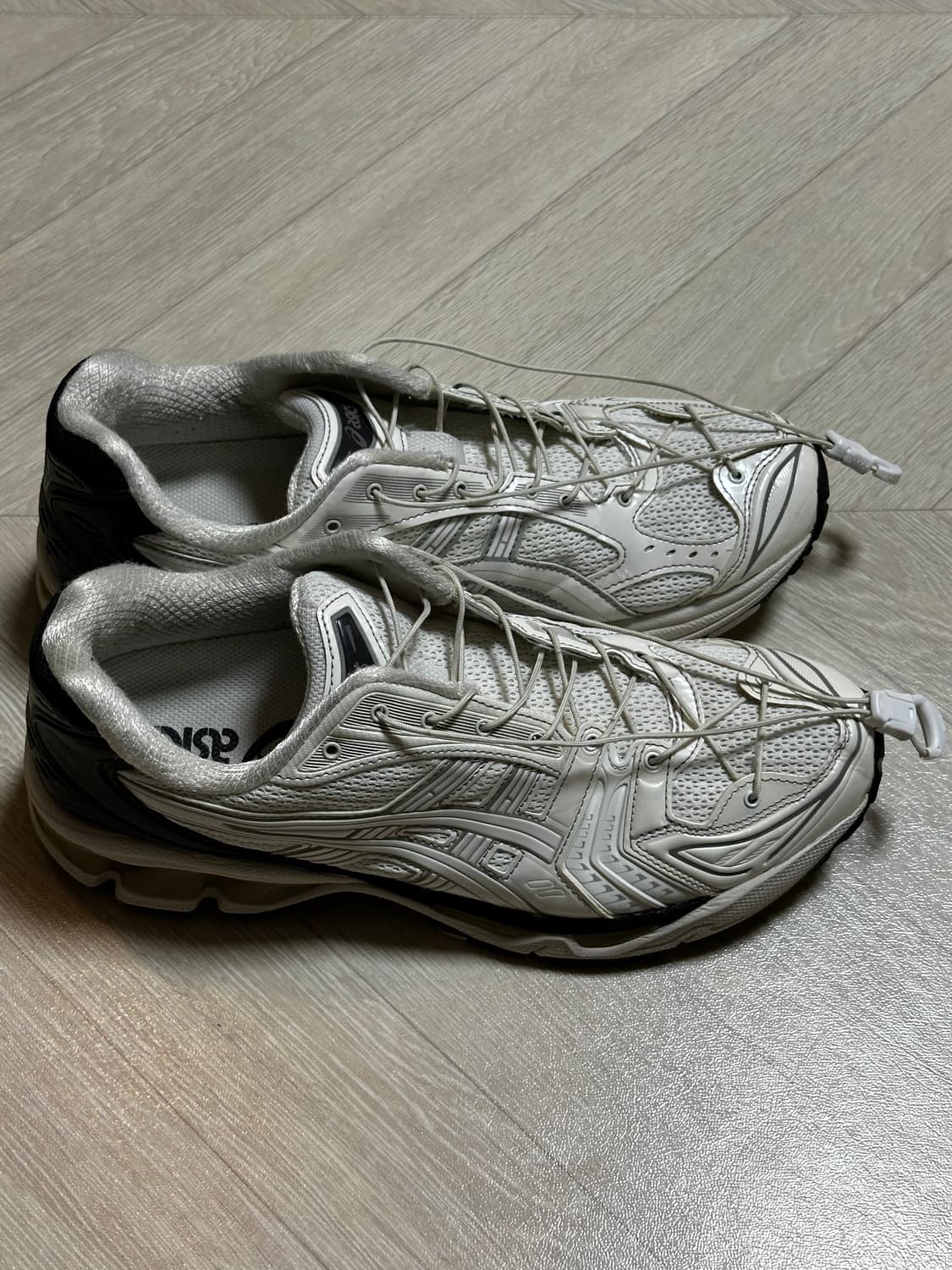 아식스 언어펙티드 젤카야노 14 270 사이즈 상품이미지1