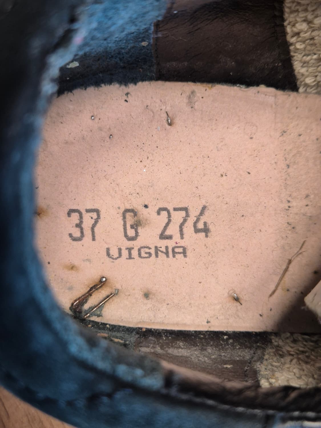 235-240(37) 정품 골든구스 올블랙  상품이미지7