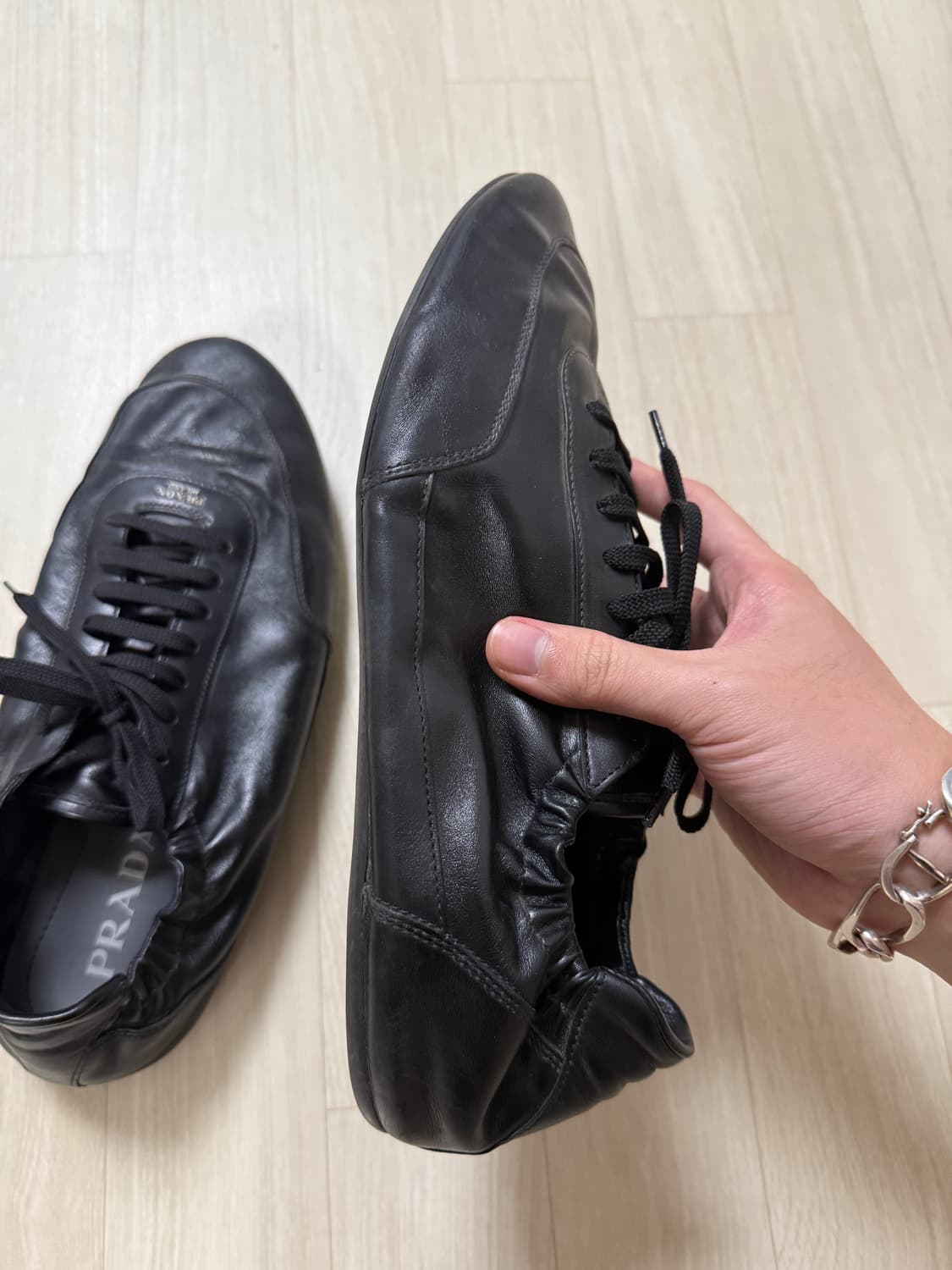 프라다 컬랩스 레더 블랙 uk10 상품이미지7