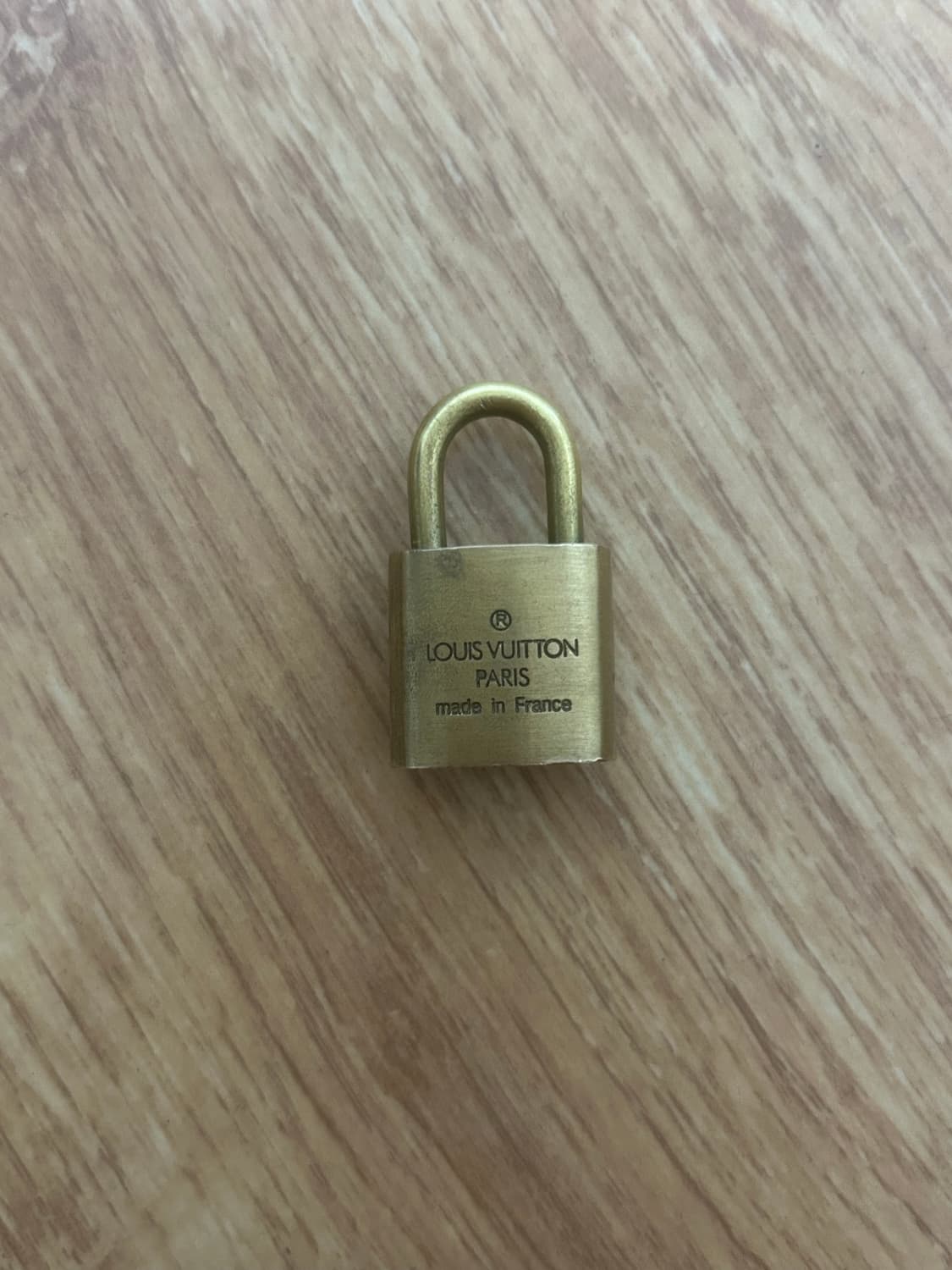 루이비통 자물쇠 상품이미지1
