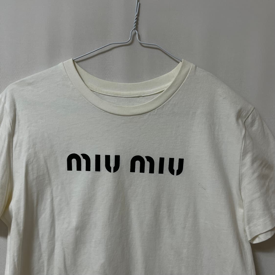 미우미우 MIU MIU 빅로고 반팔티 S/90 상품이미지2