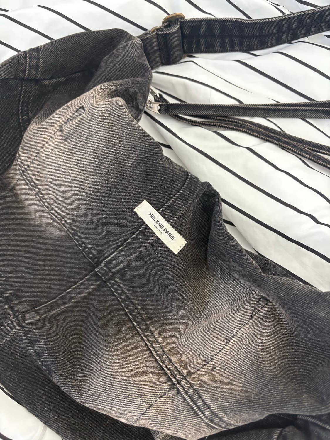 헬레네파리스 워시드 데님 크로스백 상품이미지3