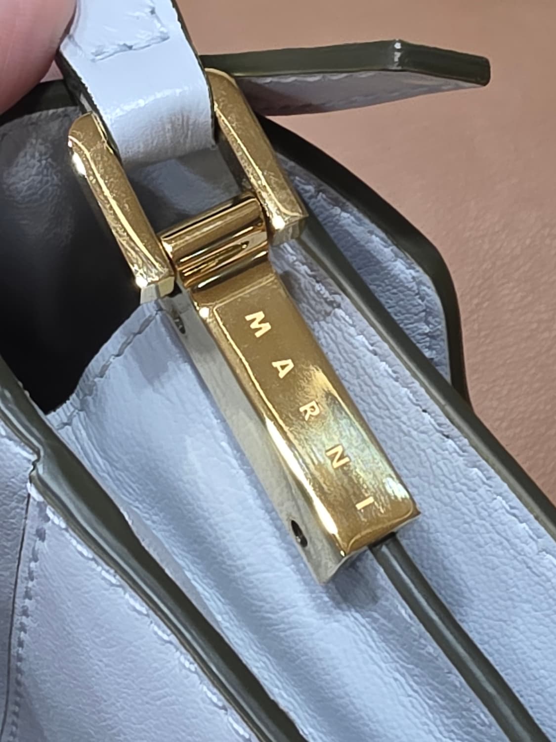 마르니 트렁크백 클라우드  상품이미지2