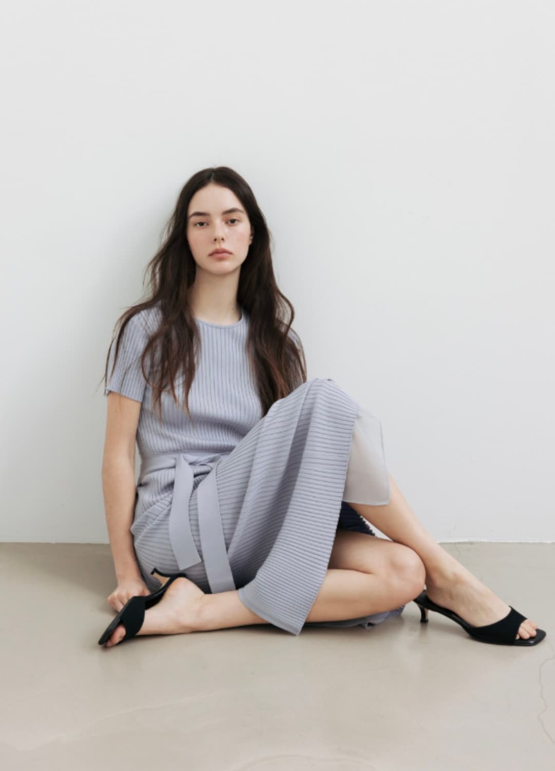 Sie 시에 에이프런 하프슬리브 원피스 포그블루 상품이미지2