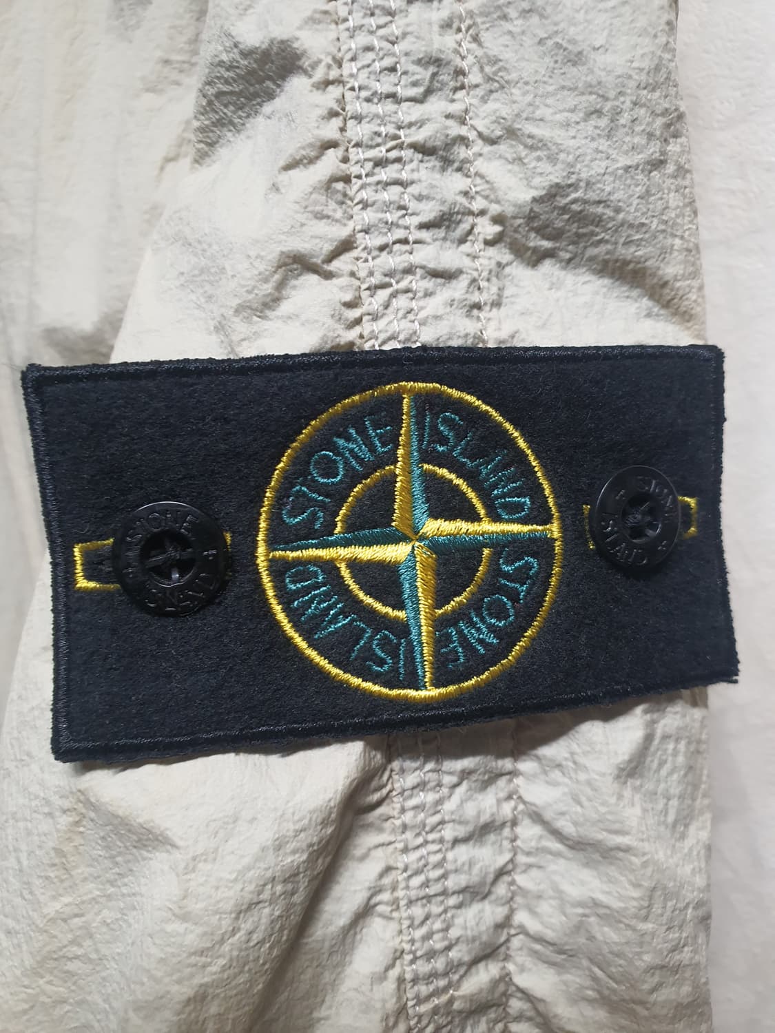 스톤아일랜드 맴브라나 바람막이 자켓  상품이미지4