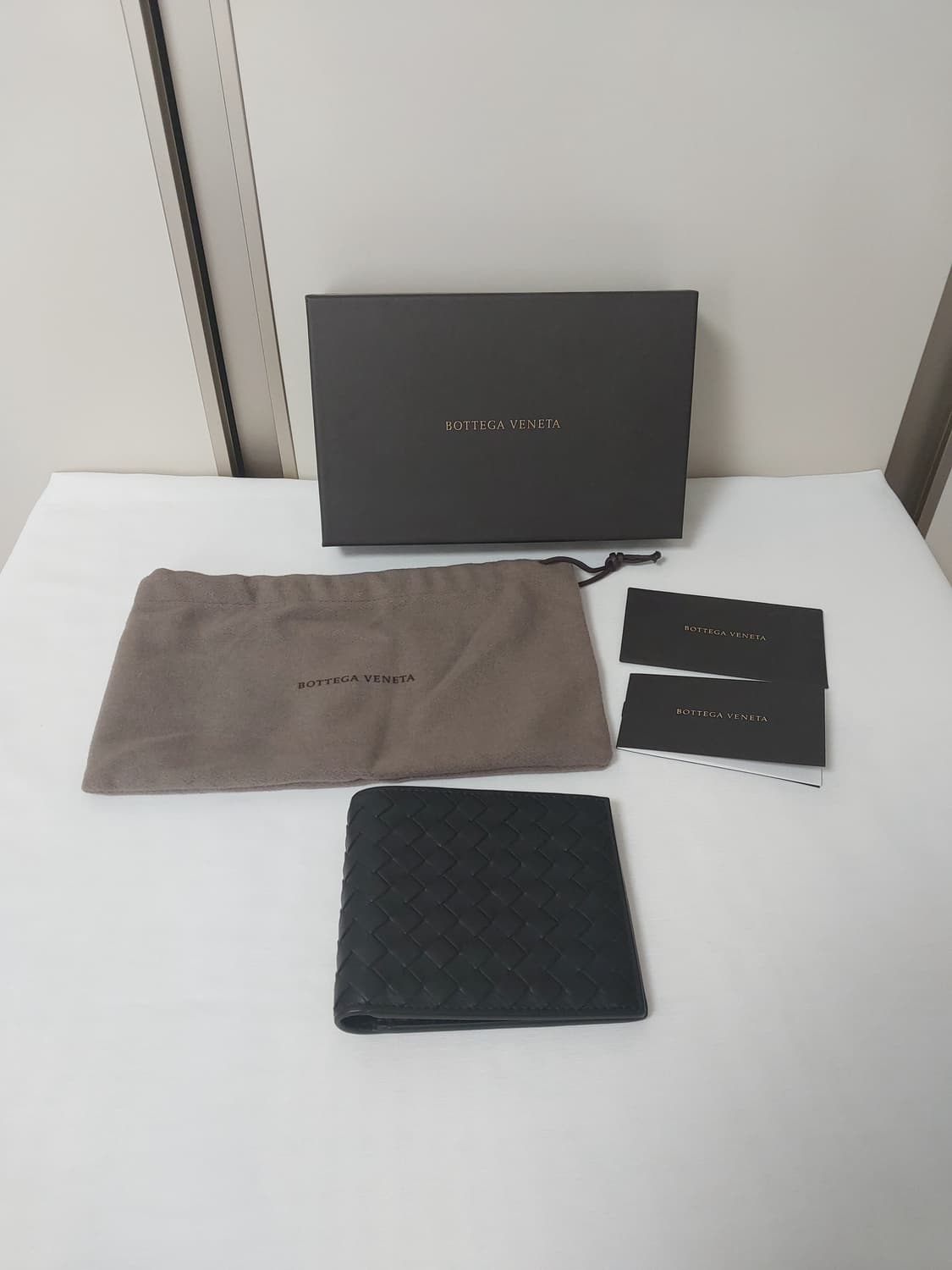 [미사용/정품] 보테가베네타 인트레치아토 반지갑 상품이미지1