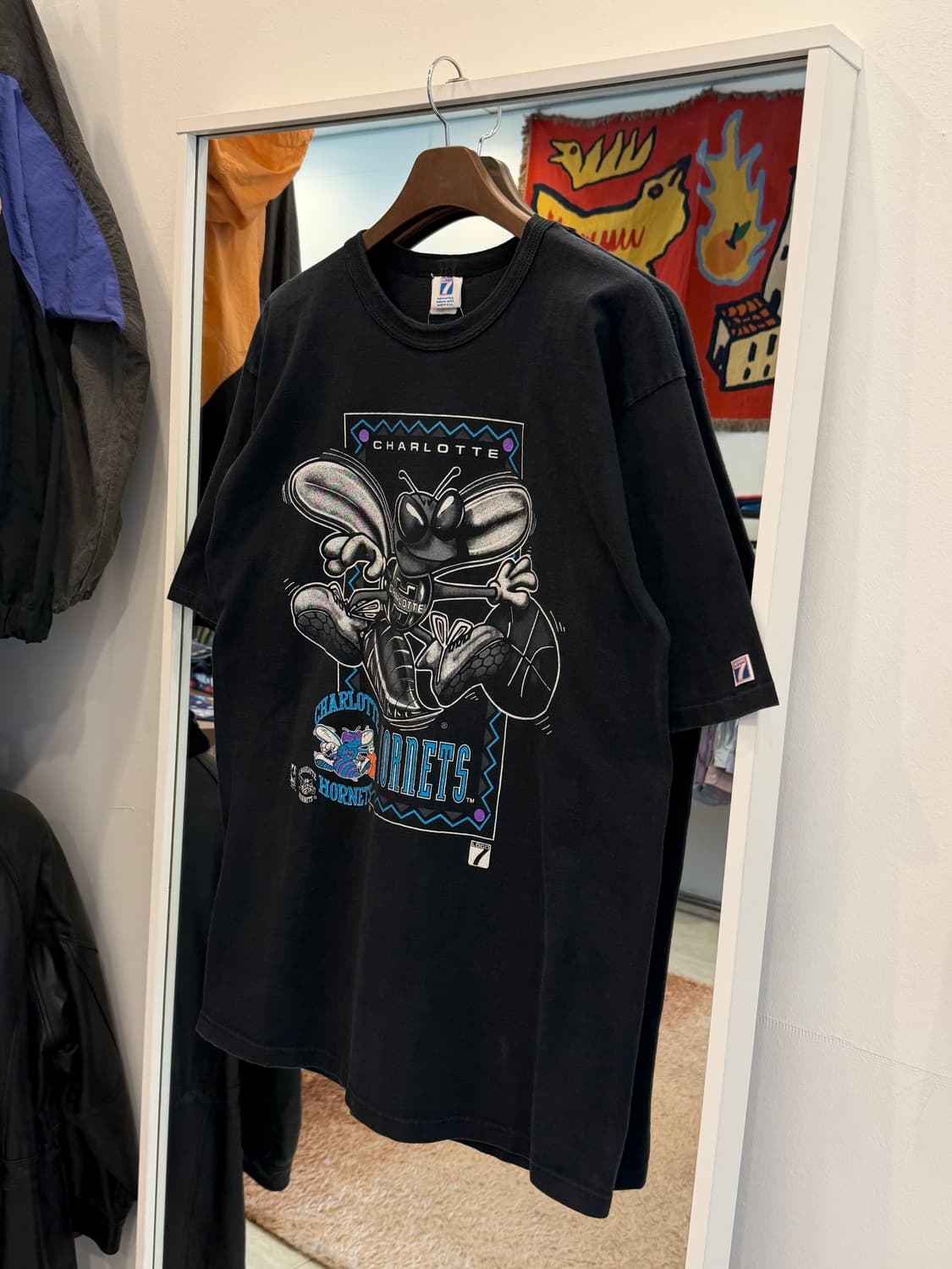 90s Logo 7 NBA 샬럿 호네츠 페이딩 반팔 티셔츠 (USA) 상품이미지1