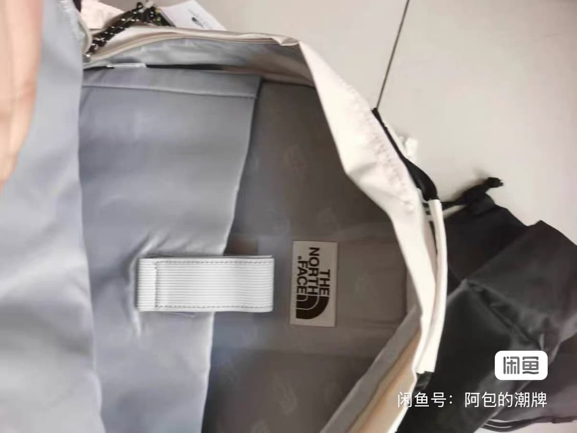 노스페이스 백팩 베이지 상품이미지4