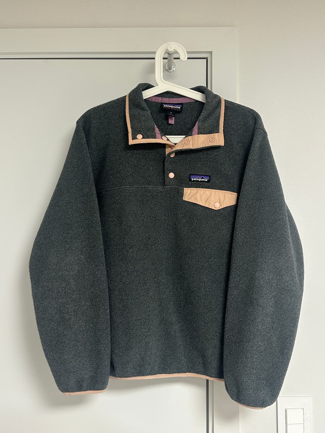 파타고니아 신칠라 그레이 니켈 피치 상품이미지2