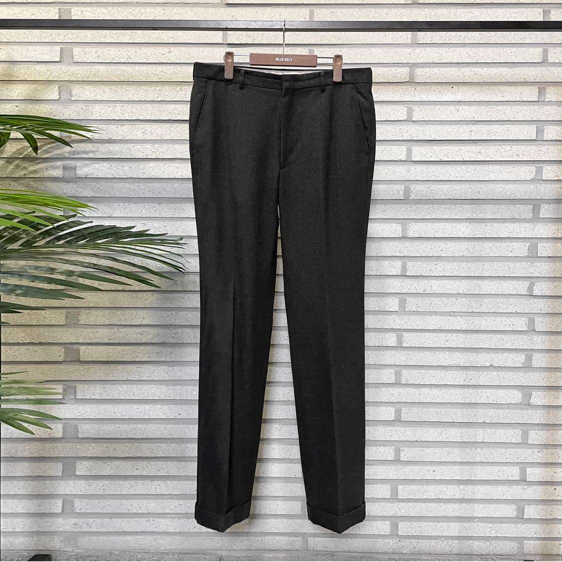 BALENCIAGA 발렌시아가 울 슬랙스 핀턱 롤업 디테일 차콜 상품이미지2