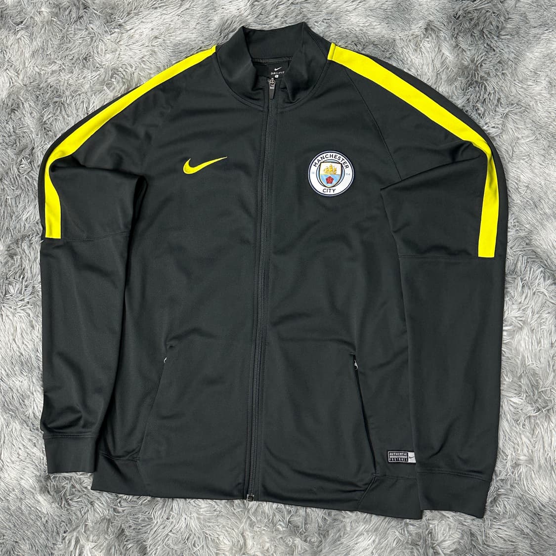 나이키 맨시티 해외판 트랙탑 L 상품이미지1