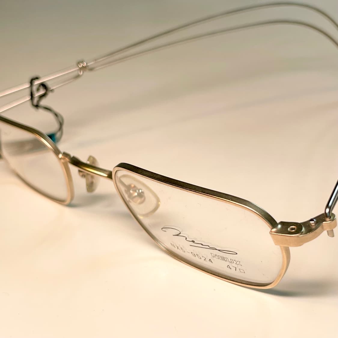 NEUX 일본의 하우스 브랜드 neux 사의 빈티지 안경 판매합니다. 상품이미지2