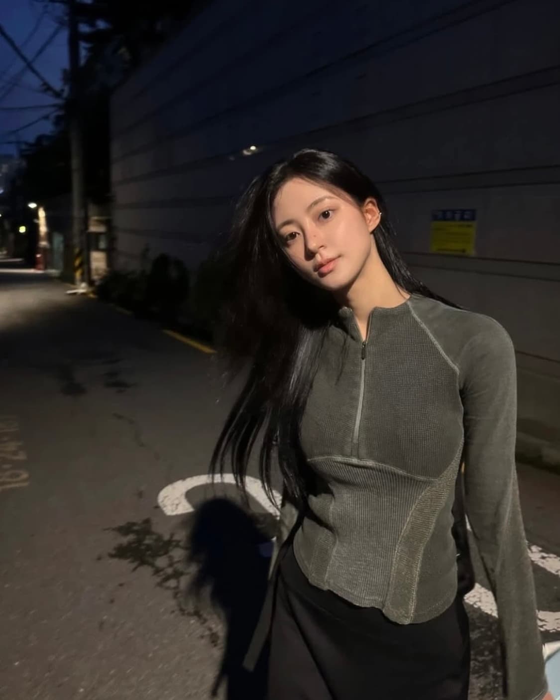 HYEIN SEO 혜인서 하프 집업 레글란 블루 2 사이즈 상품이미지1