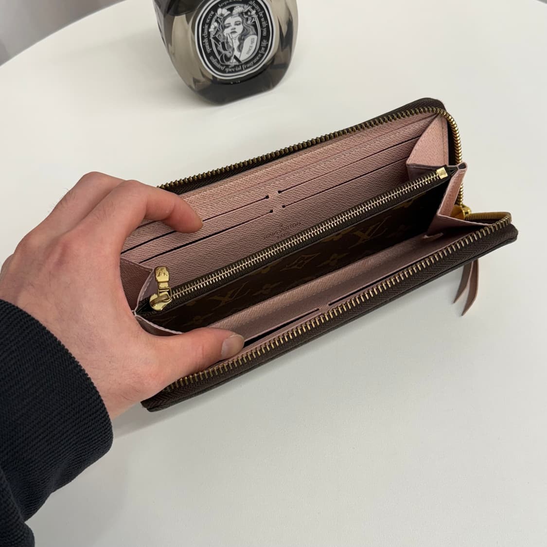 루이비통 클레망스 지퍼 장지갑 핑크 상품이미지6
