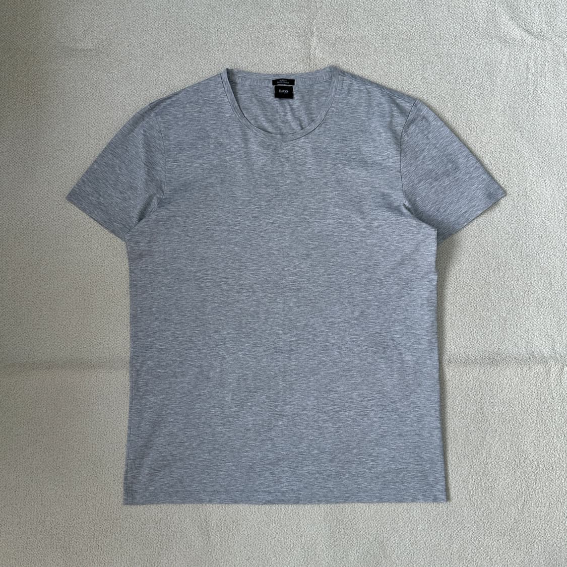 휴고 보스 슬림핏 라운드넥 반팔 티셔츠 상품이미지1