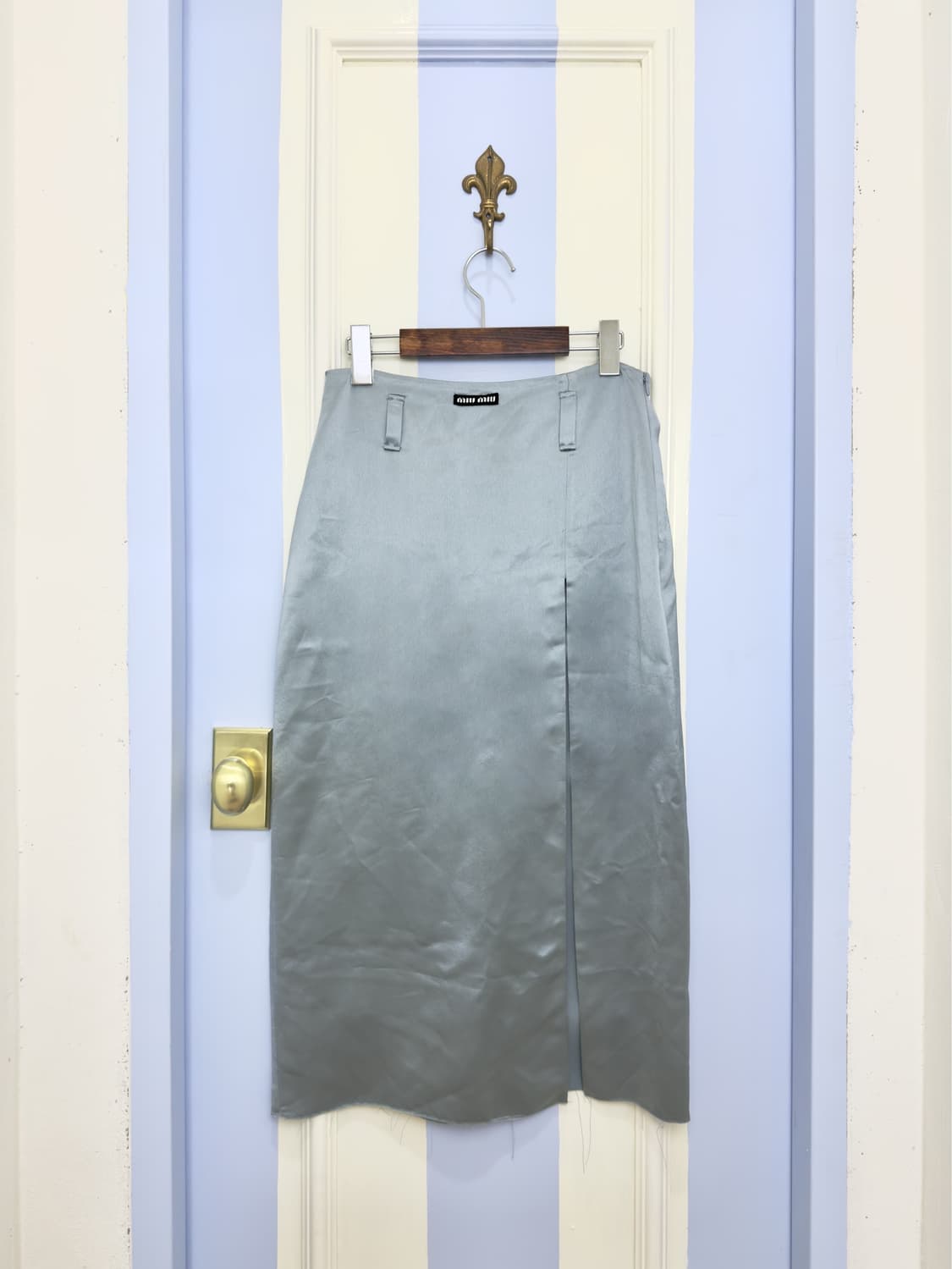 미우미우 23FW 새틴 로고 캐미솔 & 스커트 셋업 상품이미지6