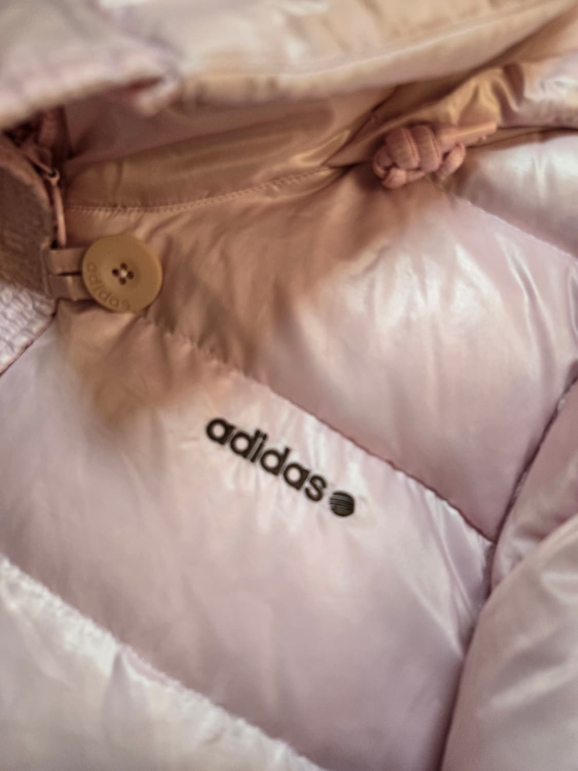 아디다스 딸기우유 덕다운 숏 패딩(대장급) 상품이미지4