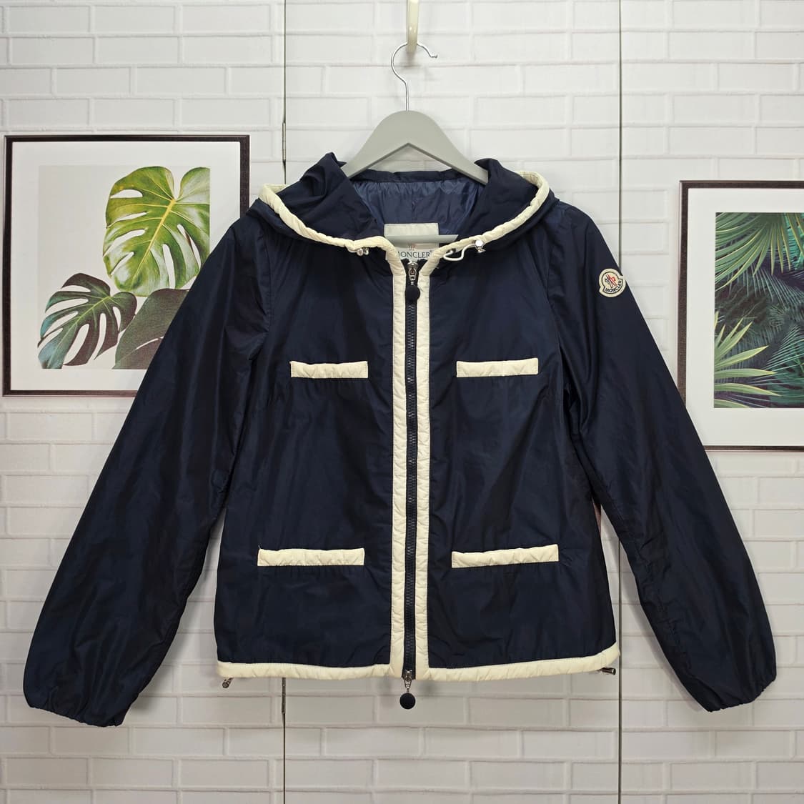 몽클레어 후드 자켓 바람막이 1사이즈 상품이미지1