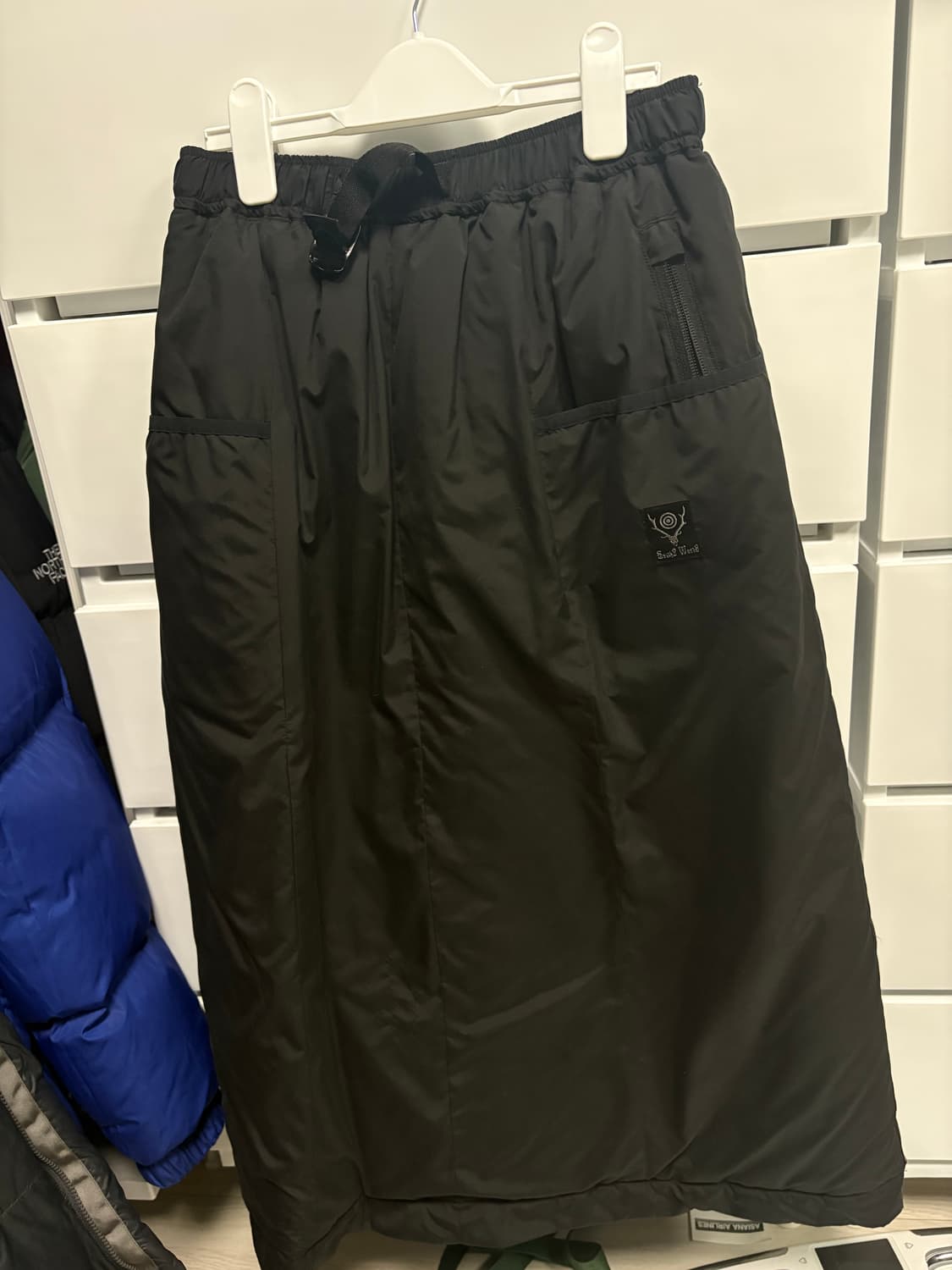 남이서팔 인슐레이션스커트 블랙 상품이미지1