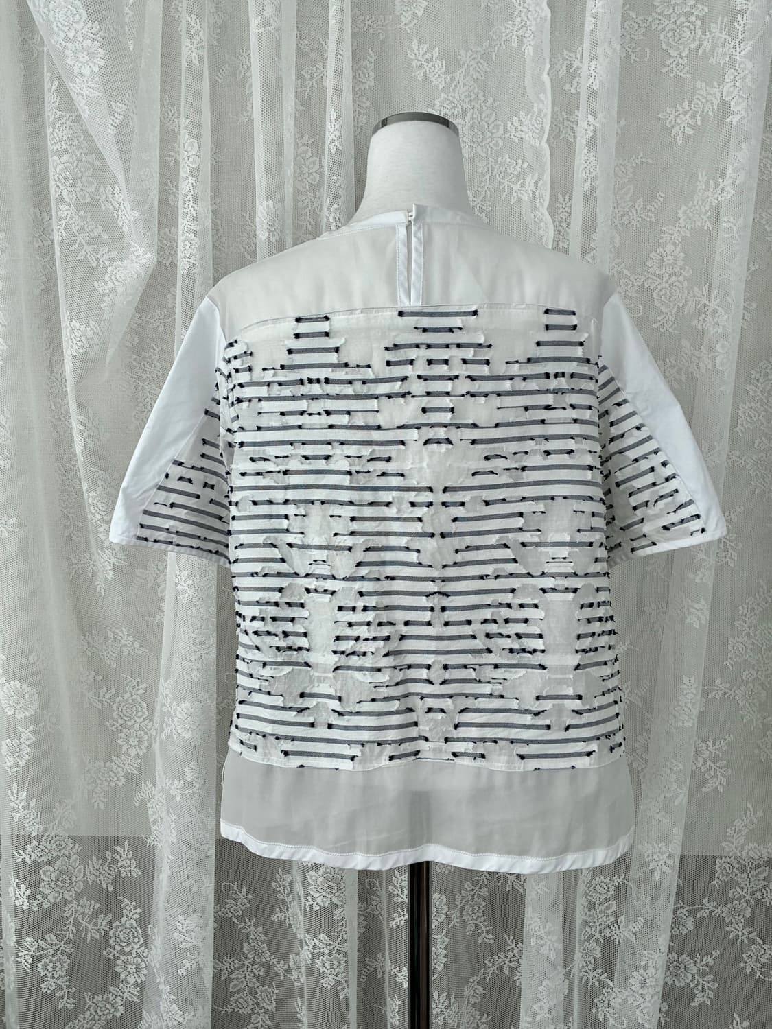 85-95-160) 구호 KUHO 시스루 반팔 블라우스 화이트 상품이미지3