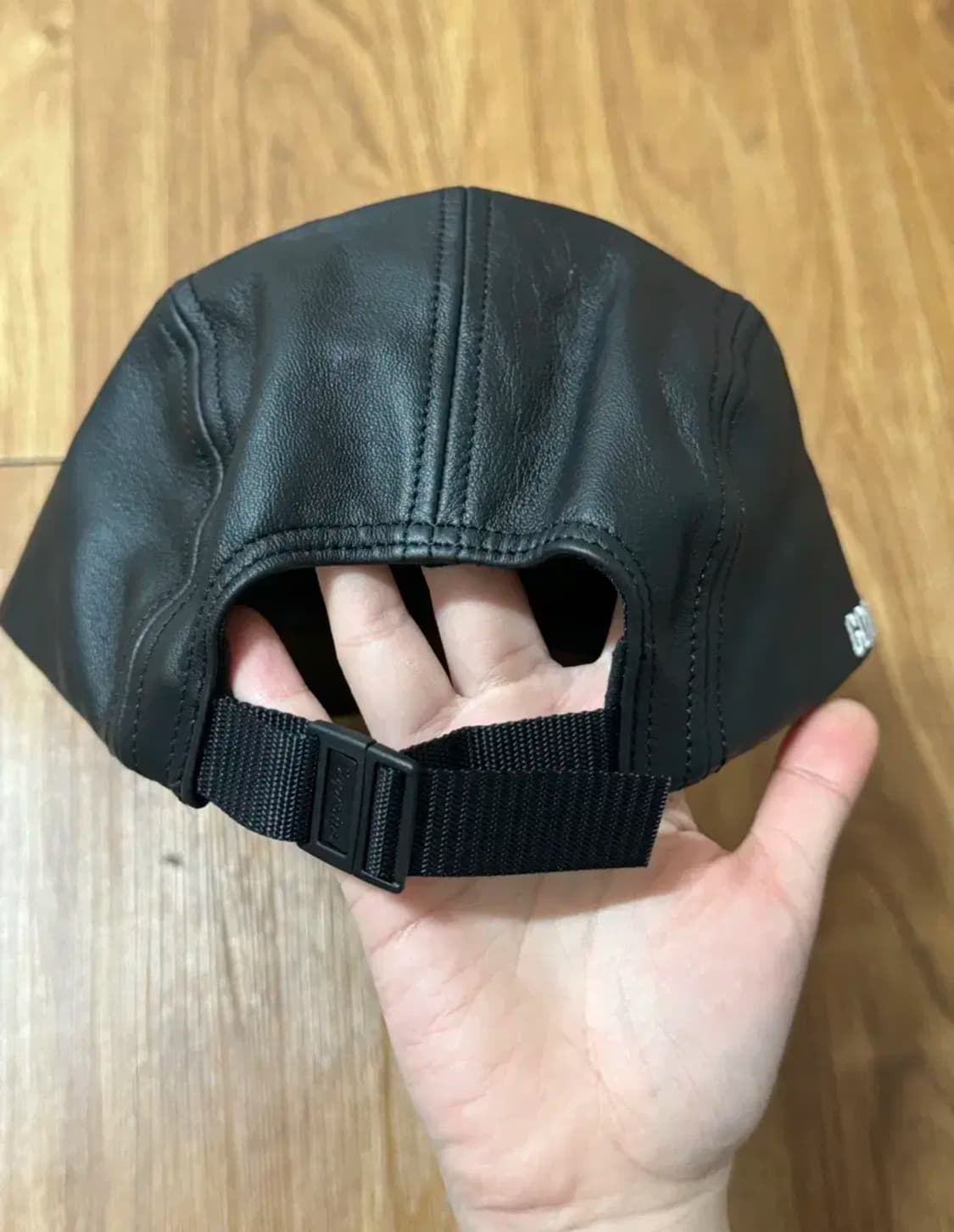 슈프림 고어텍스 레더 볼캡 상품이미지4