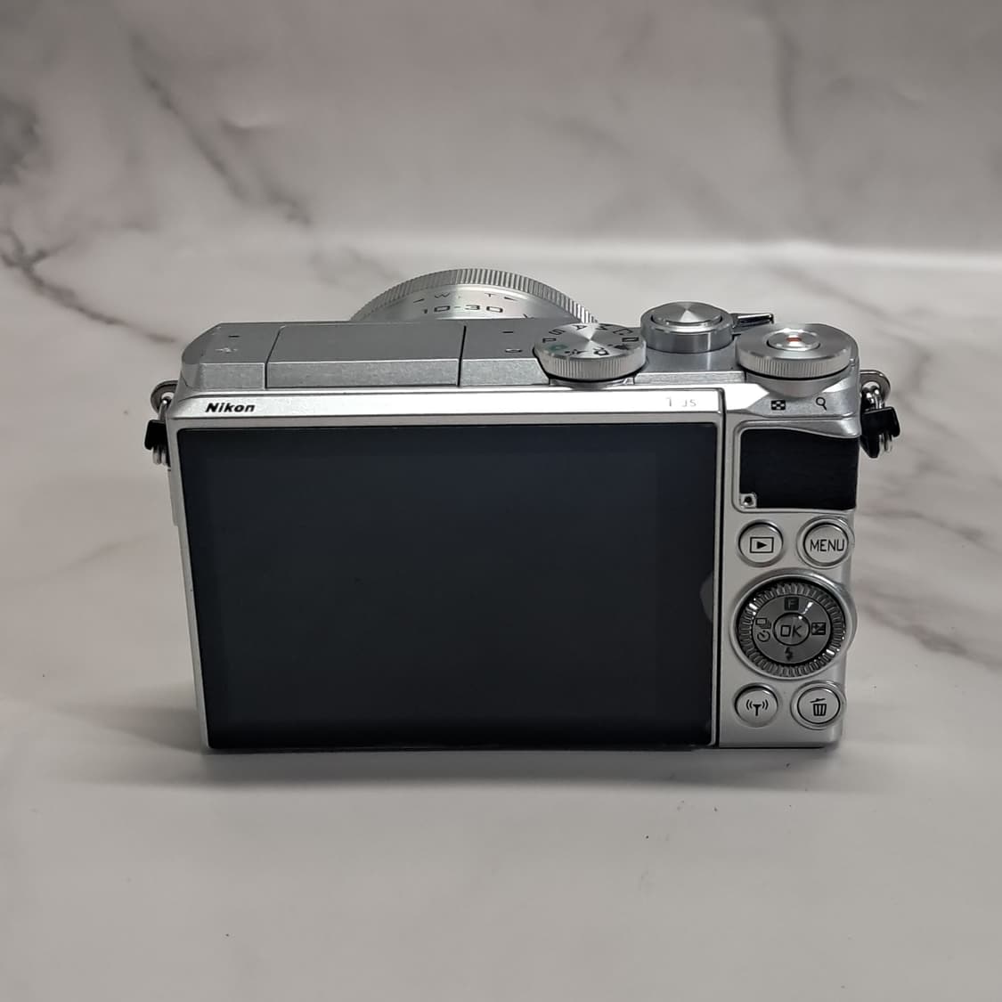 블핑지수&풀박스) Nikon1 J5 미러리스 /10-30mm 렌즈 상품이미지7