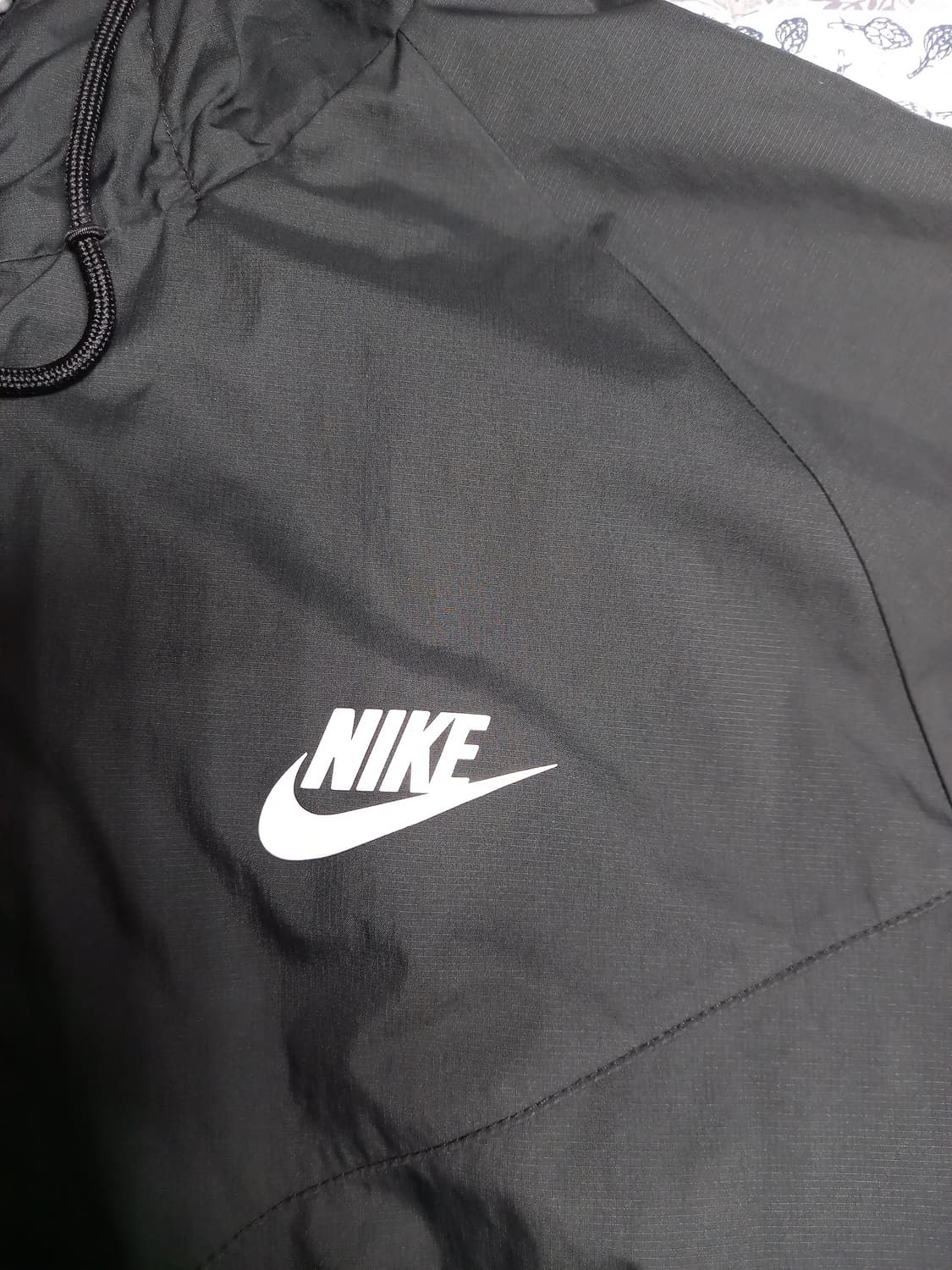 나이키 경량바람막이 블랙 L 상품이미지2