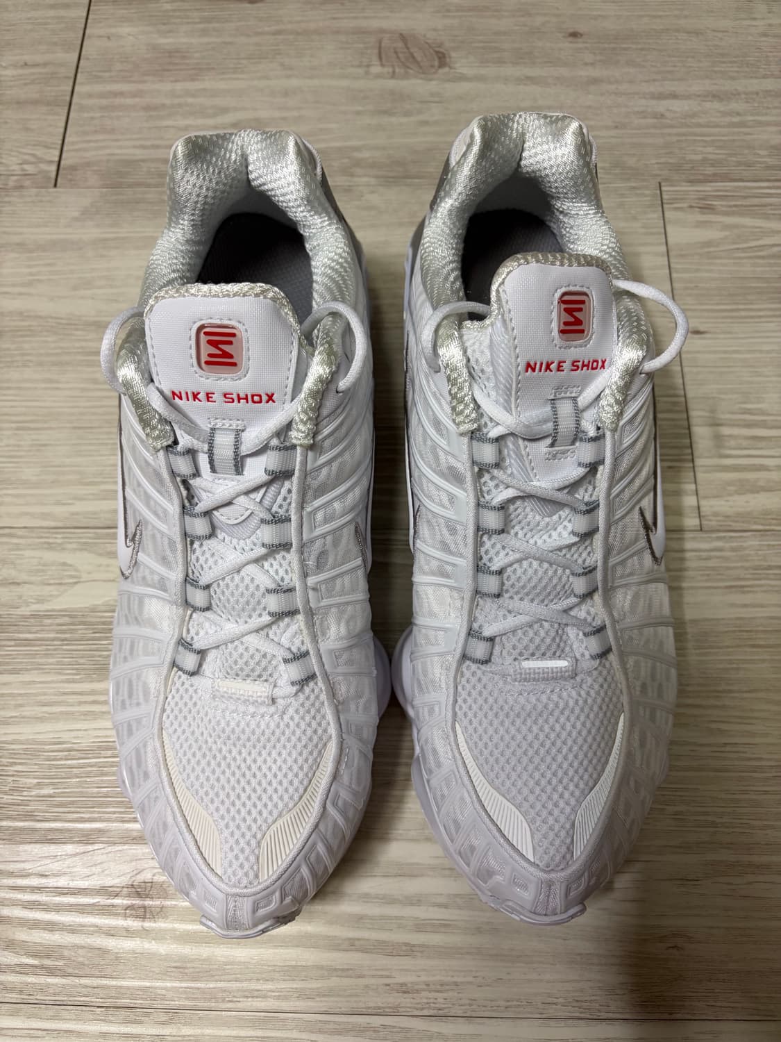 나이키 샥스 TL 화이트 앤 맥스 오렌지 270 상품이미지4