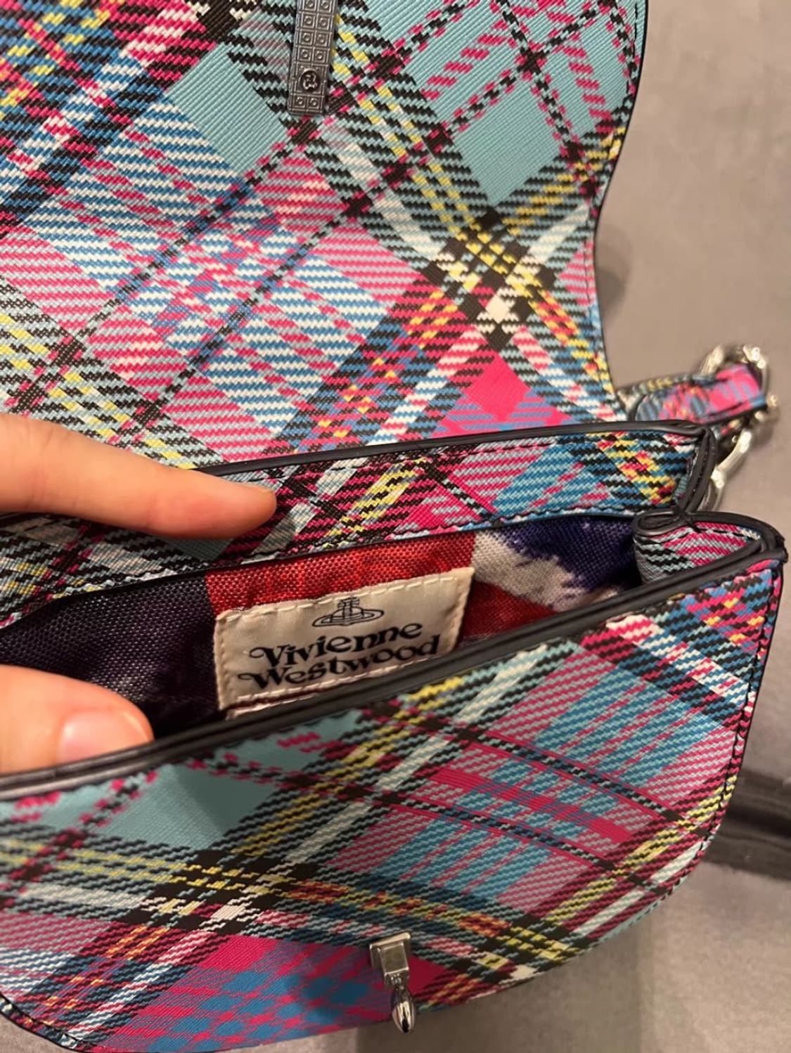 비비안웨스트우드 아카이브 orb 은장 체크 숄더백 상품이미지4