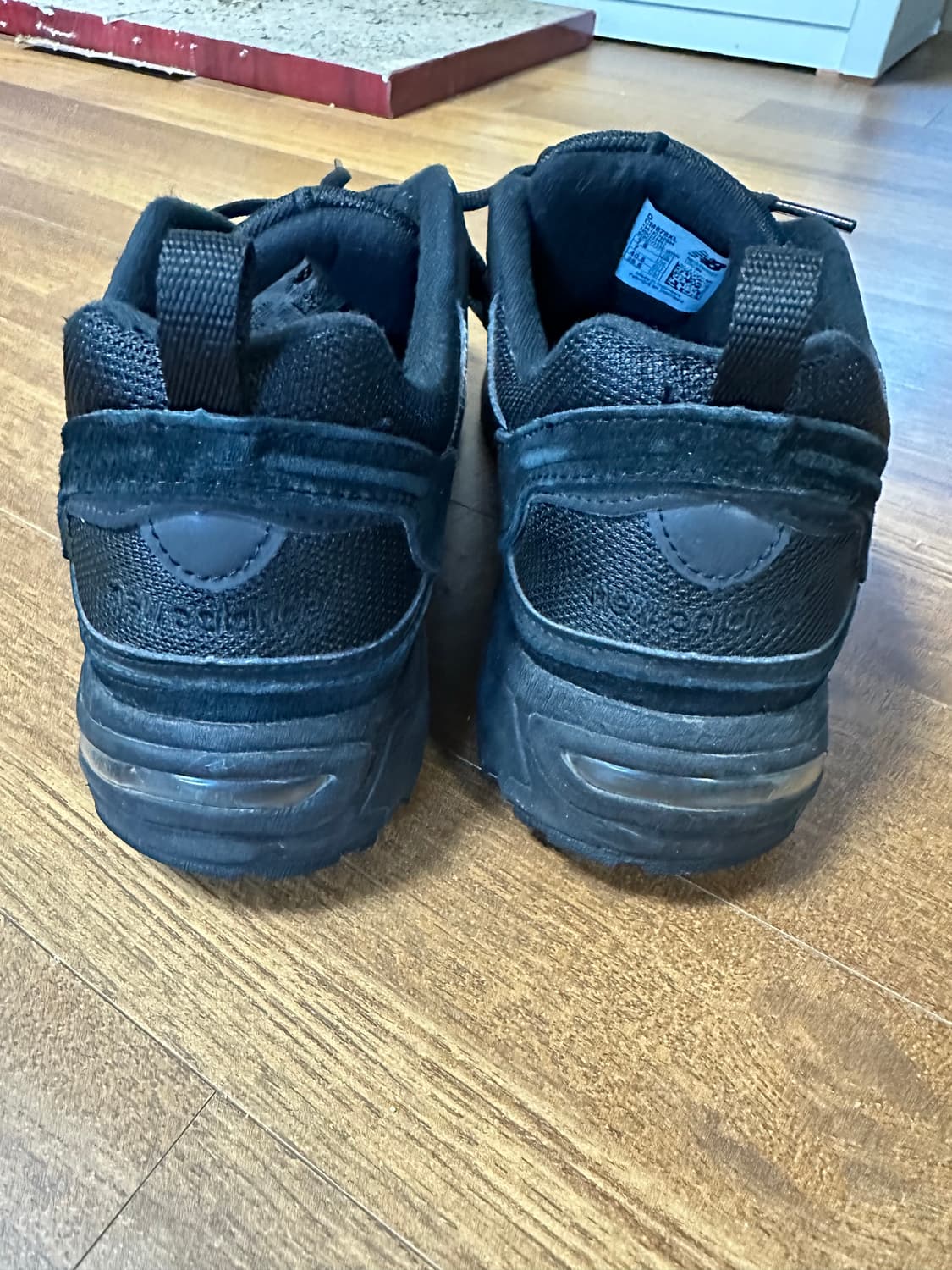 뉴발란스 878 트리플블랙 상품이미지2