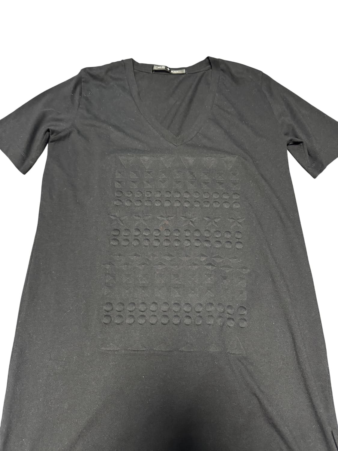 No Id Black Embossed T-Shirt 상품이미지3
