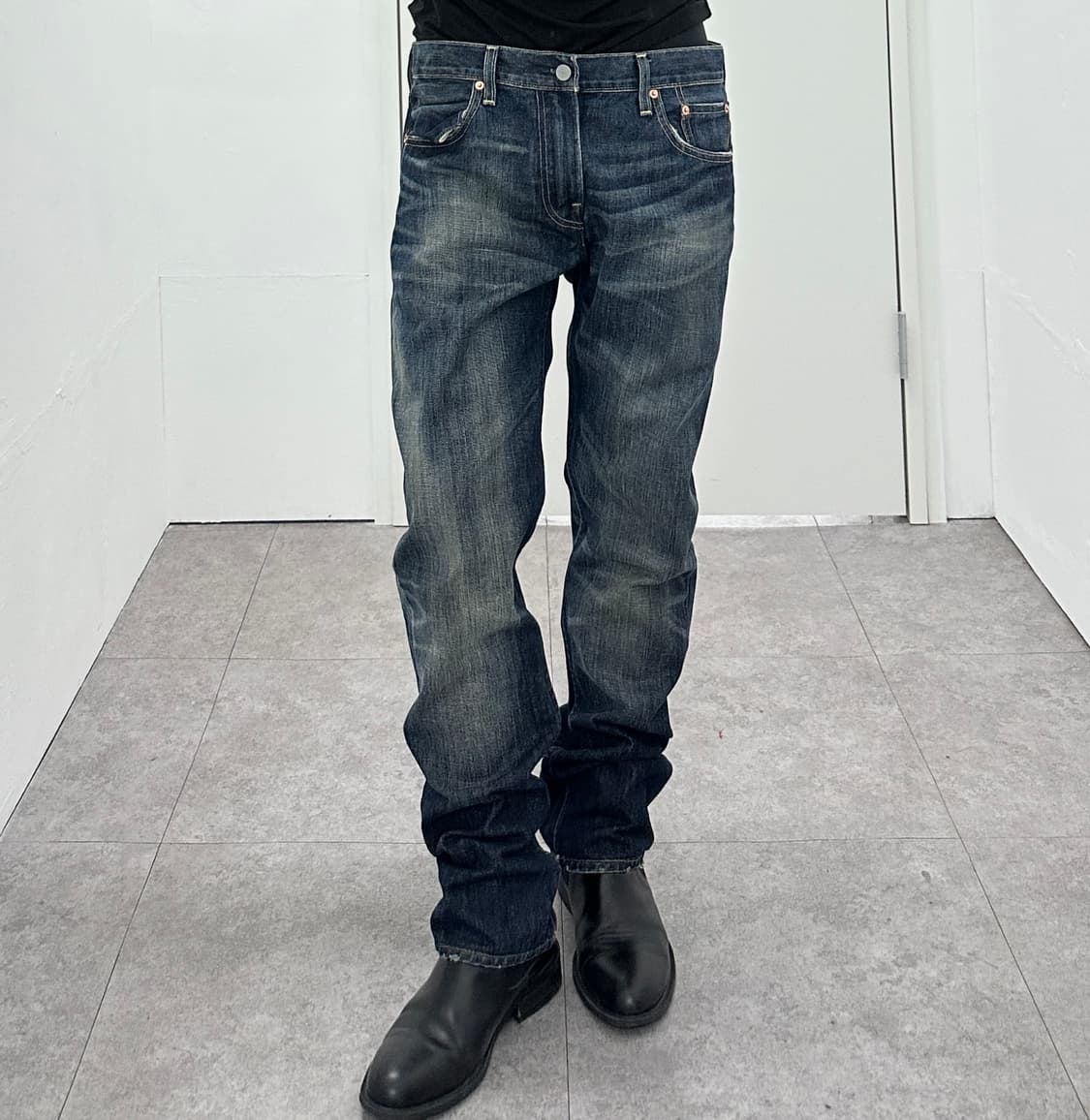 Levi’s Lot 519 Faded Wash Denim Jeans 상품이미지1